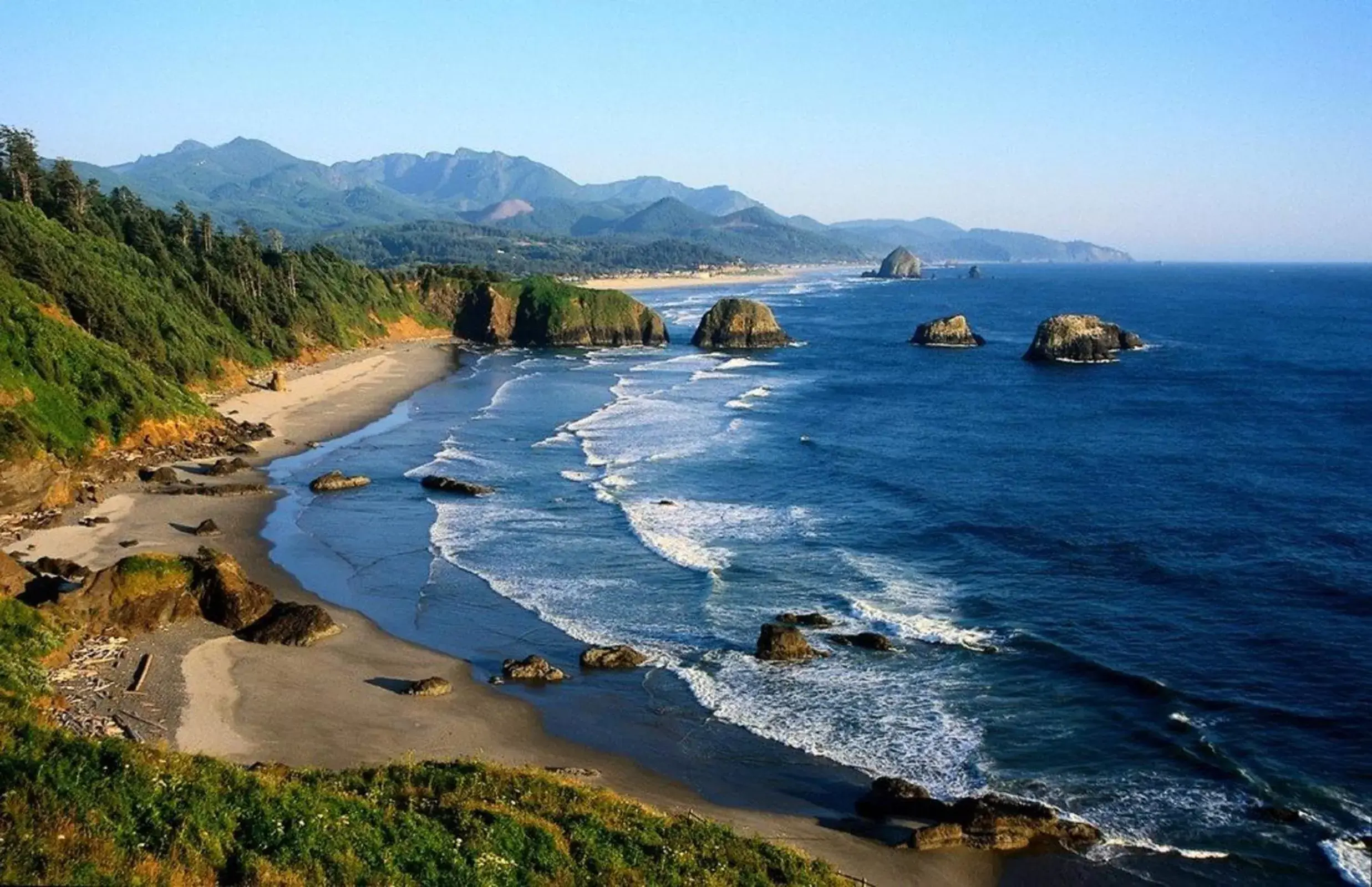 Area and facilities, Beach in Ecola Creek Lodge