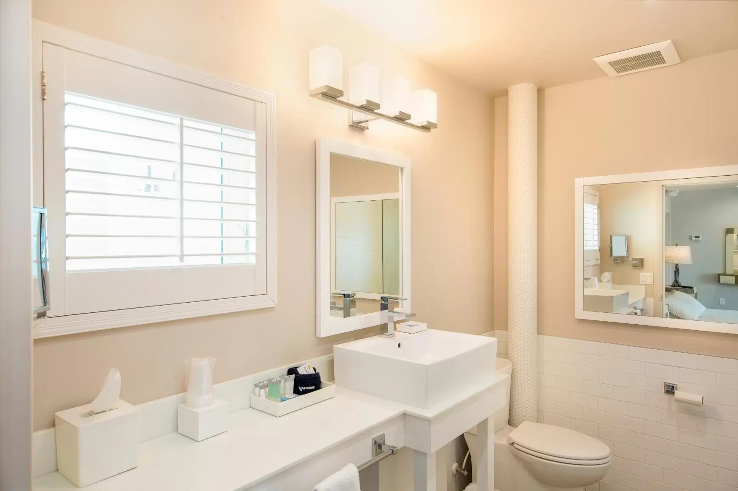 Bathroom in Lime Tree Bay Resort