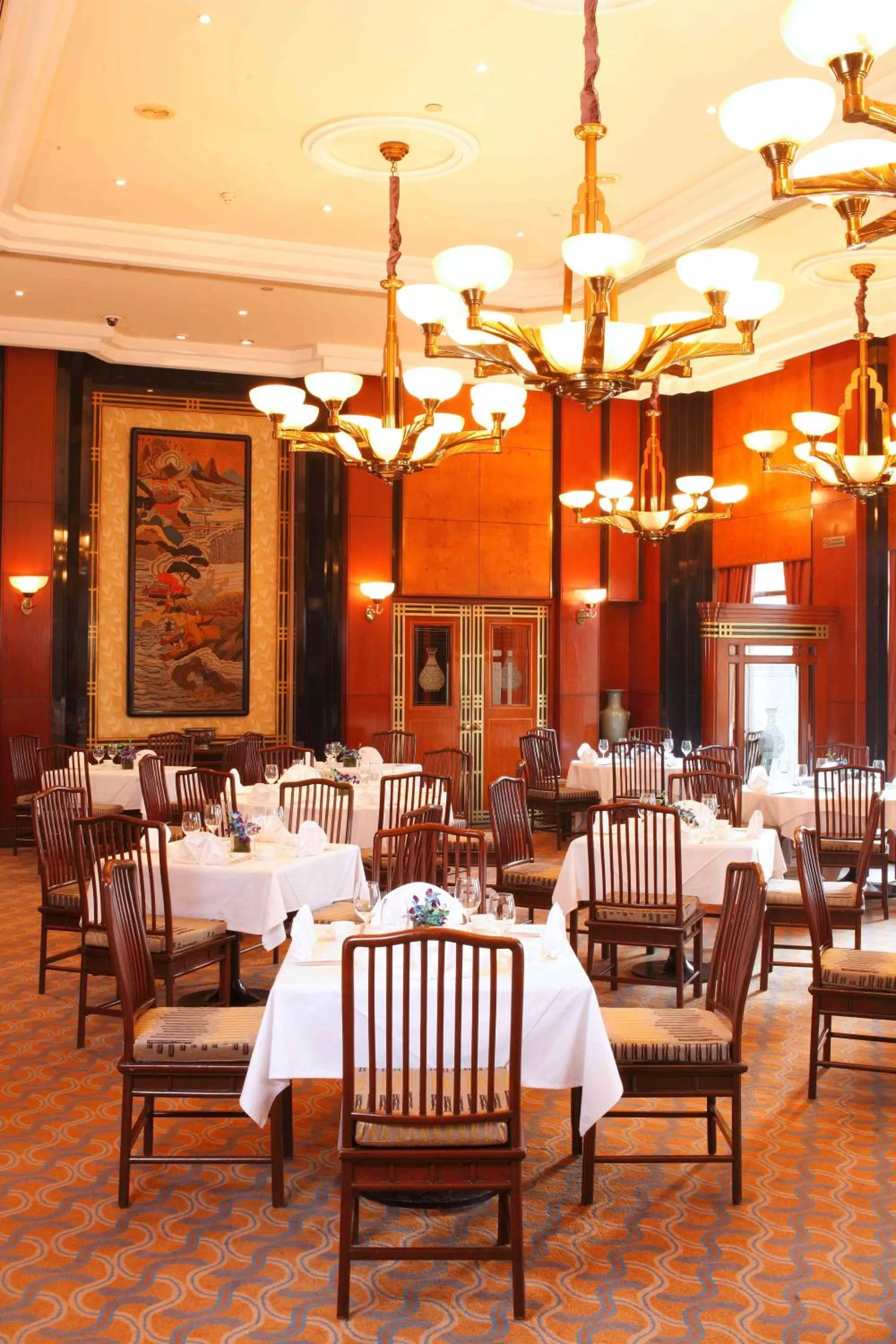 Restaurant/places to eat in Eros Hotel New Delhi, Nehru Place