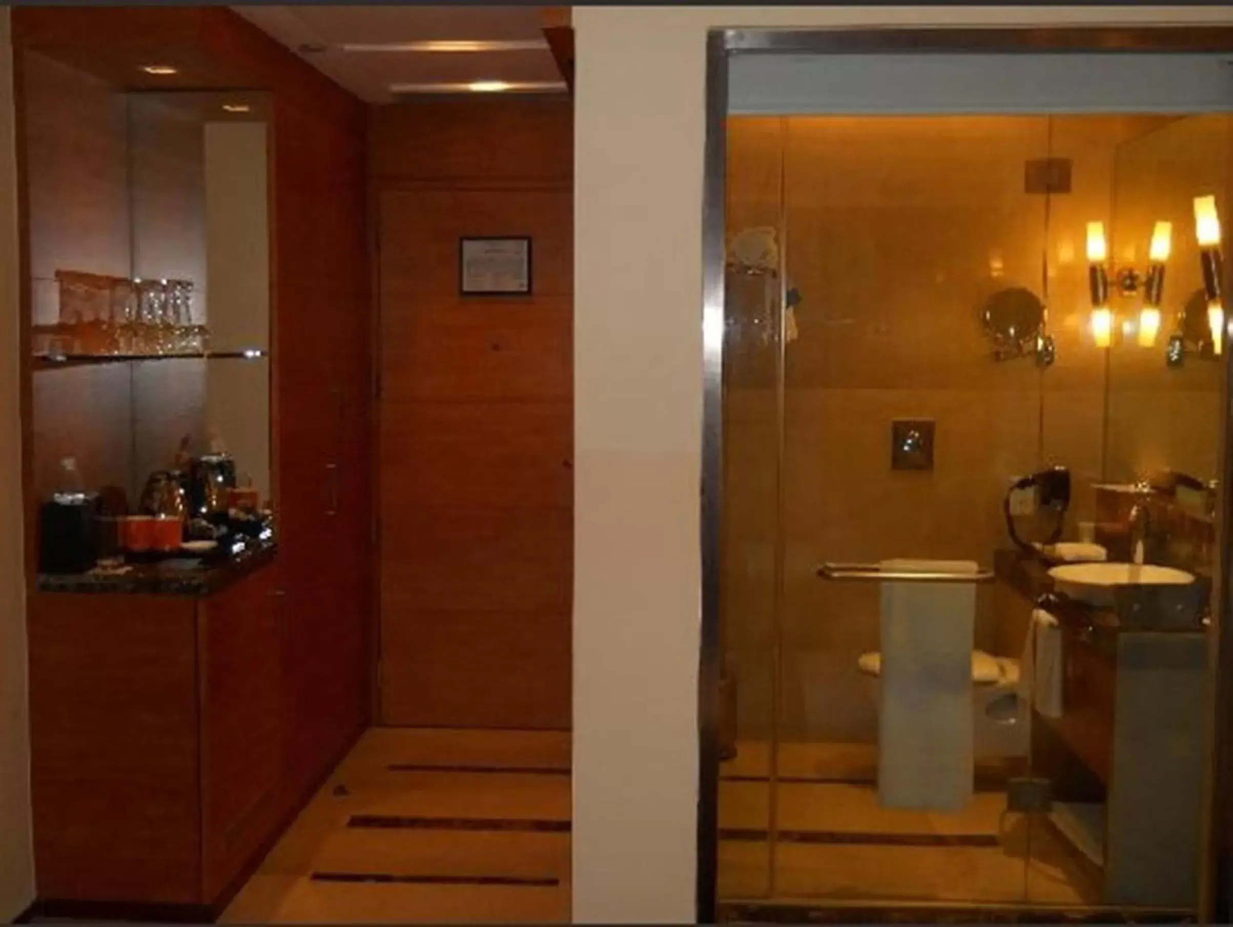 Bathroom in Radisson Blu Marina Hotel Connaught Place