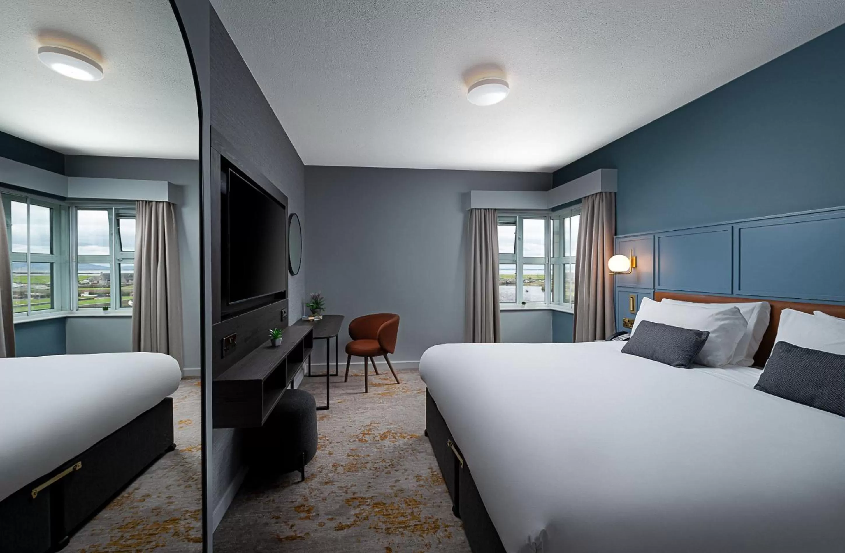 Bedroom, Bed in Leonardo Hotel Galway