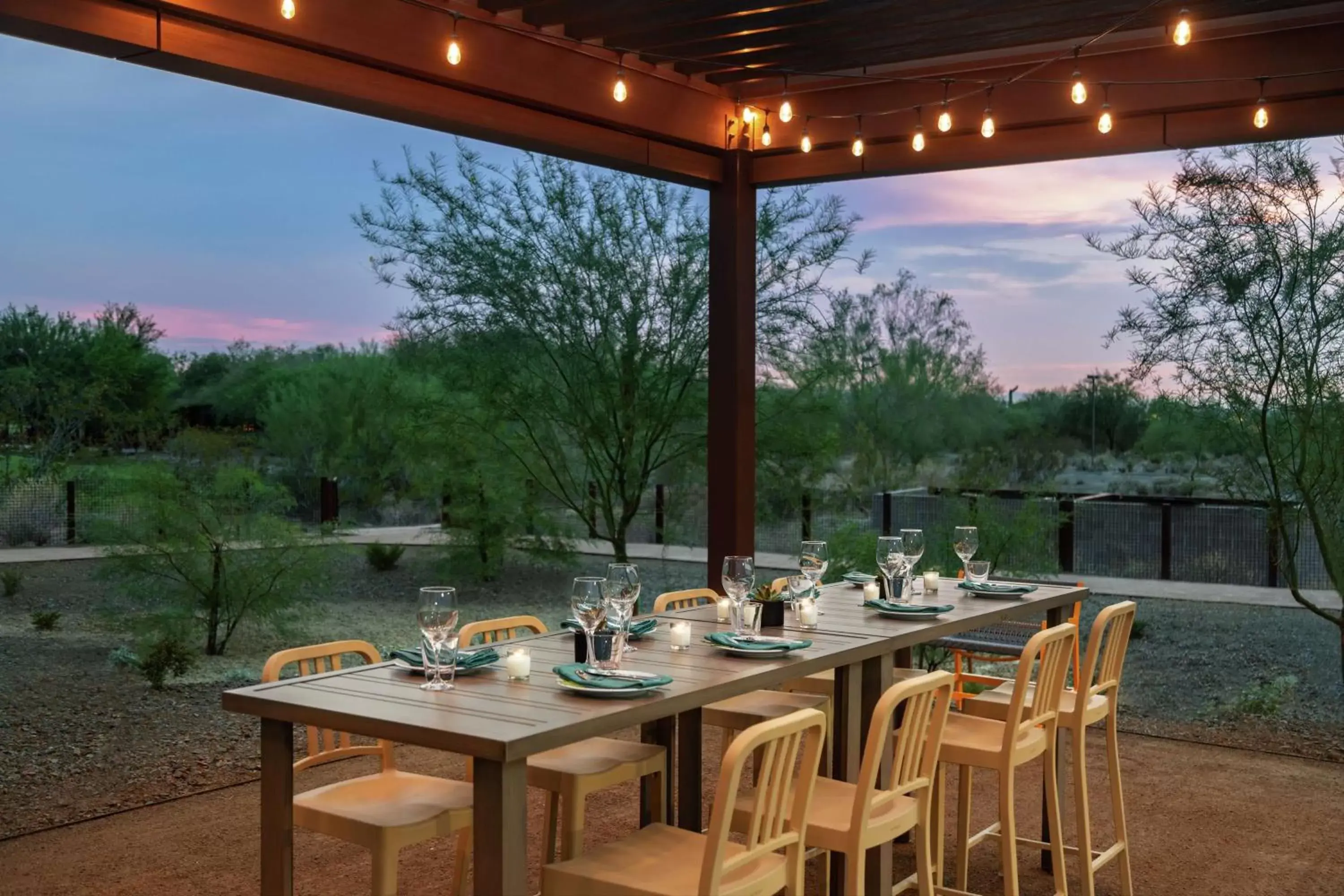 Property building, Restaurant/Places to Eat in Home2 Suites By Hilton Mesa Longbow, Az
