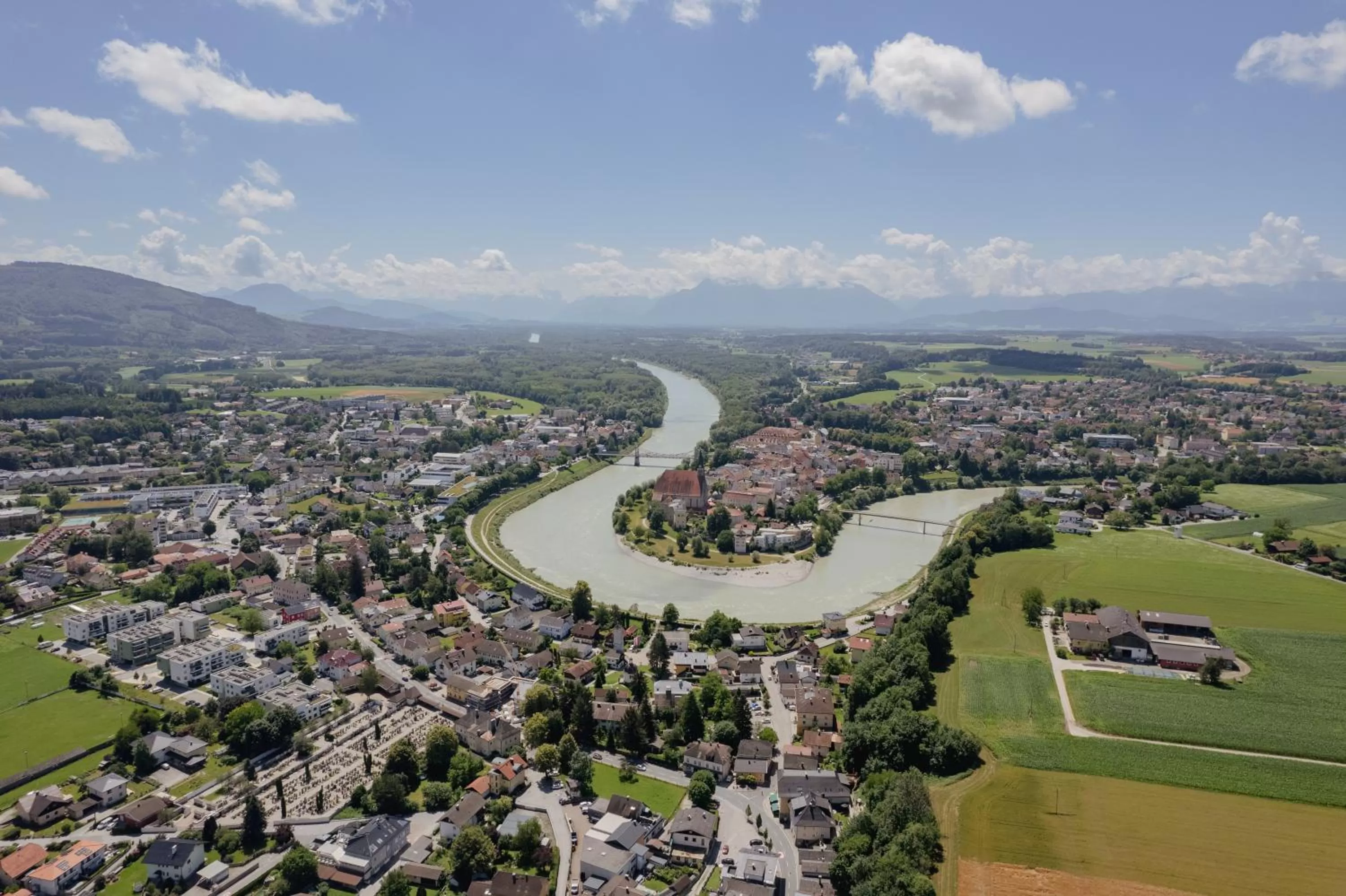 Nearby landmark in zumOXN