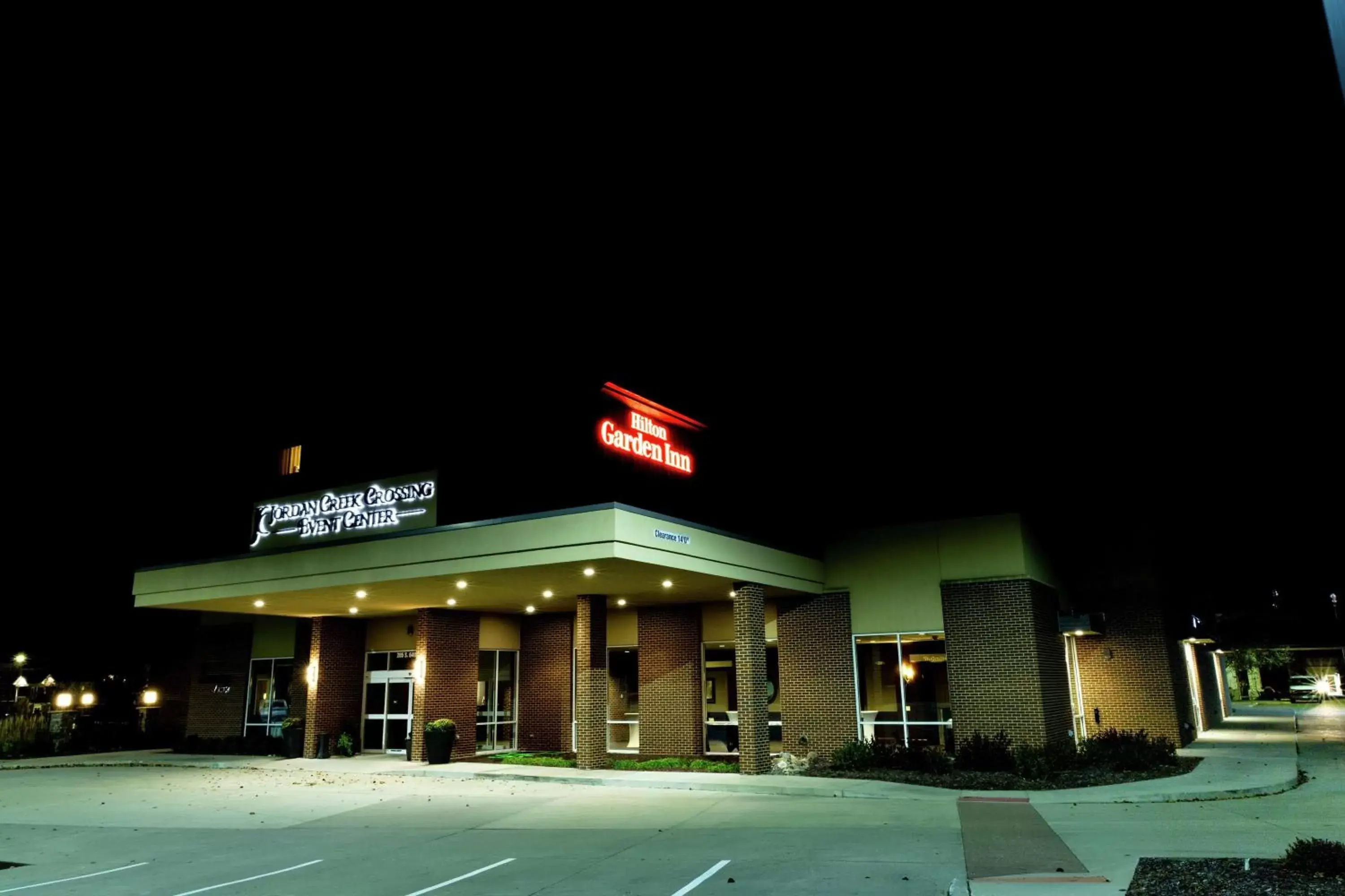 Property building in Hilton Garden Inn West Des Moines Property building in Hilton Garden Inn West Des Moines