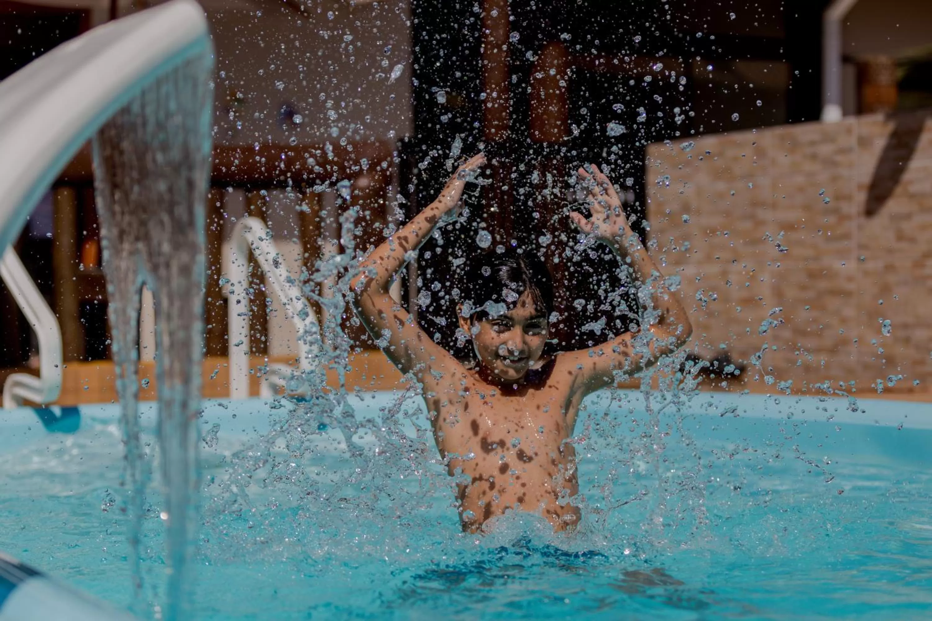 Swimming pool in Pousada Chalés do Julião