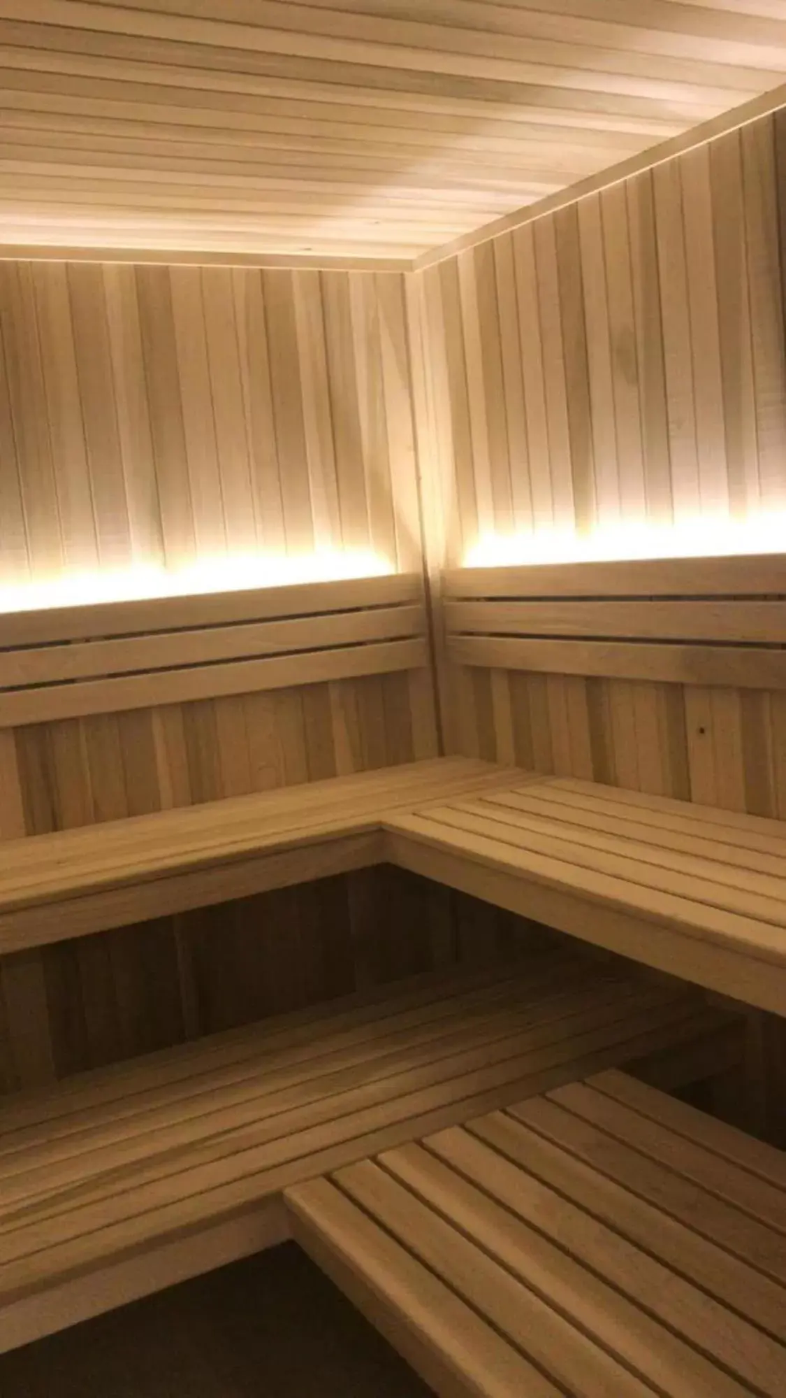 Sauna in Nomads Party Hostel