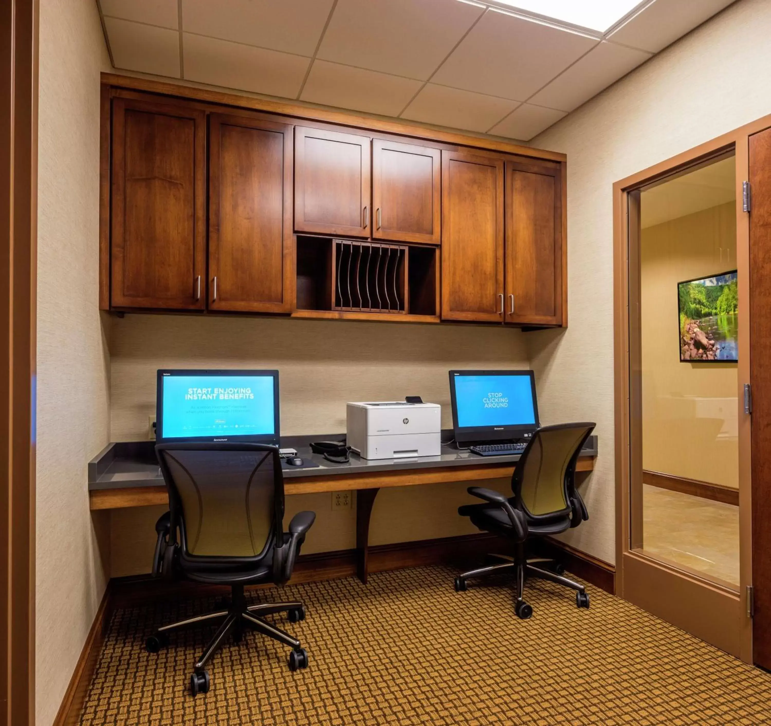 Business facilities, Business Area/Conference Room in Hilton Garden Inn Uniontown