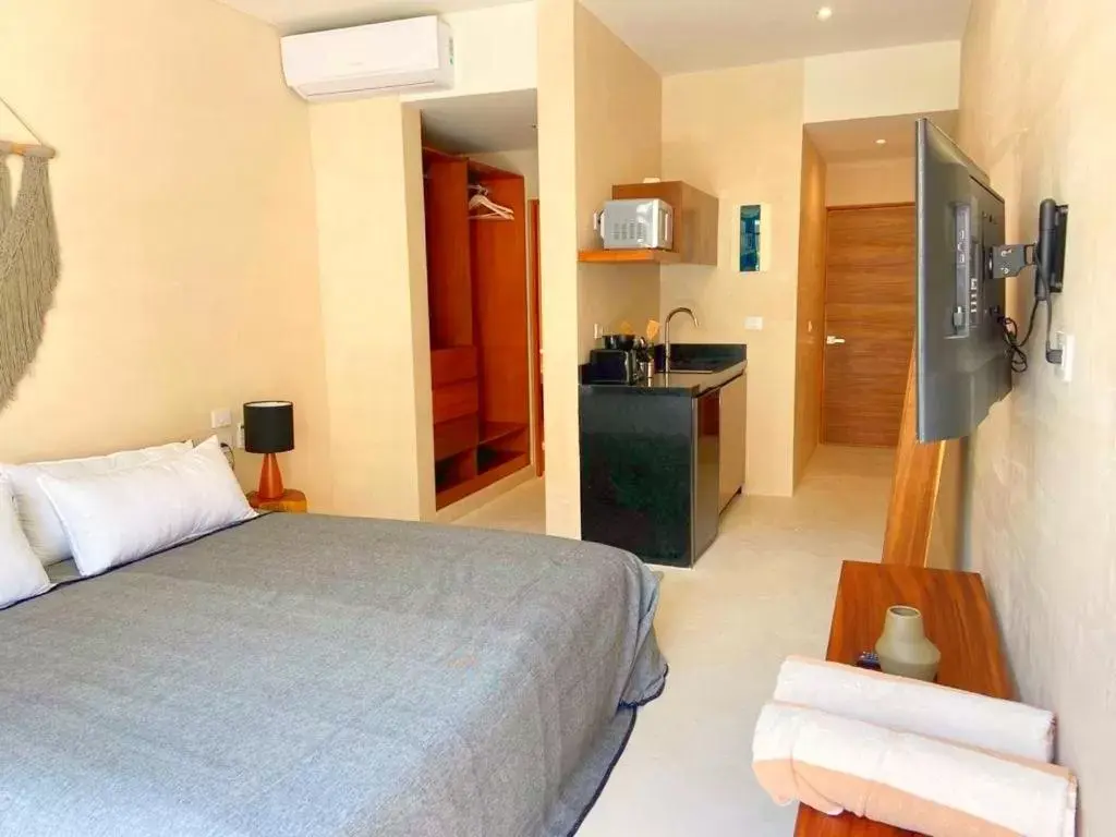 Deluxe King Studio in Gardens Coba - Luxury Cardinal Deluxe King Studio in Gardens Coba - Luxury Cardinal