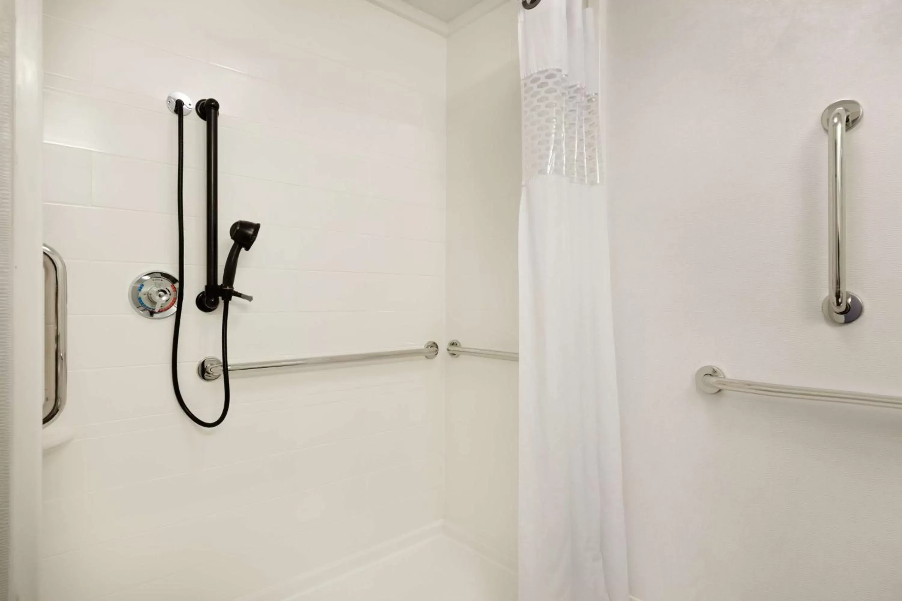 Bathroom in Hampton Inn Denville-Rockaway-Parsippany