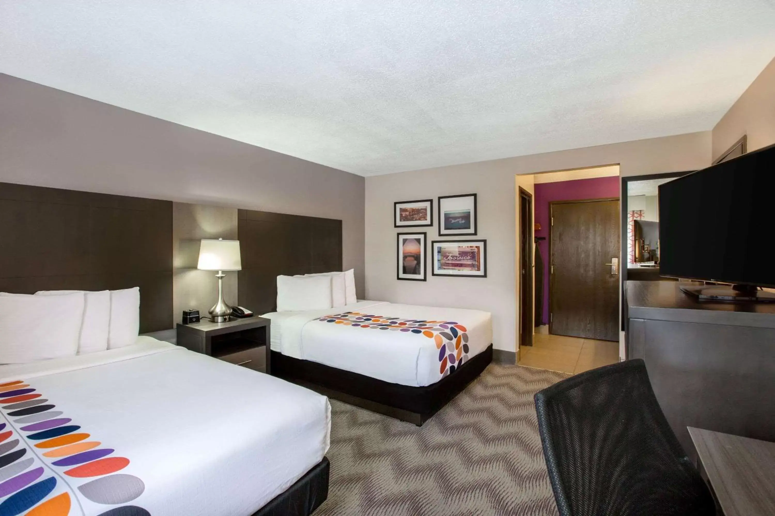 Photo of the whole room, Bed in La Quinta by Wyndham Goodlettsville - Nashville