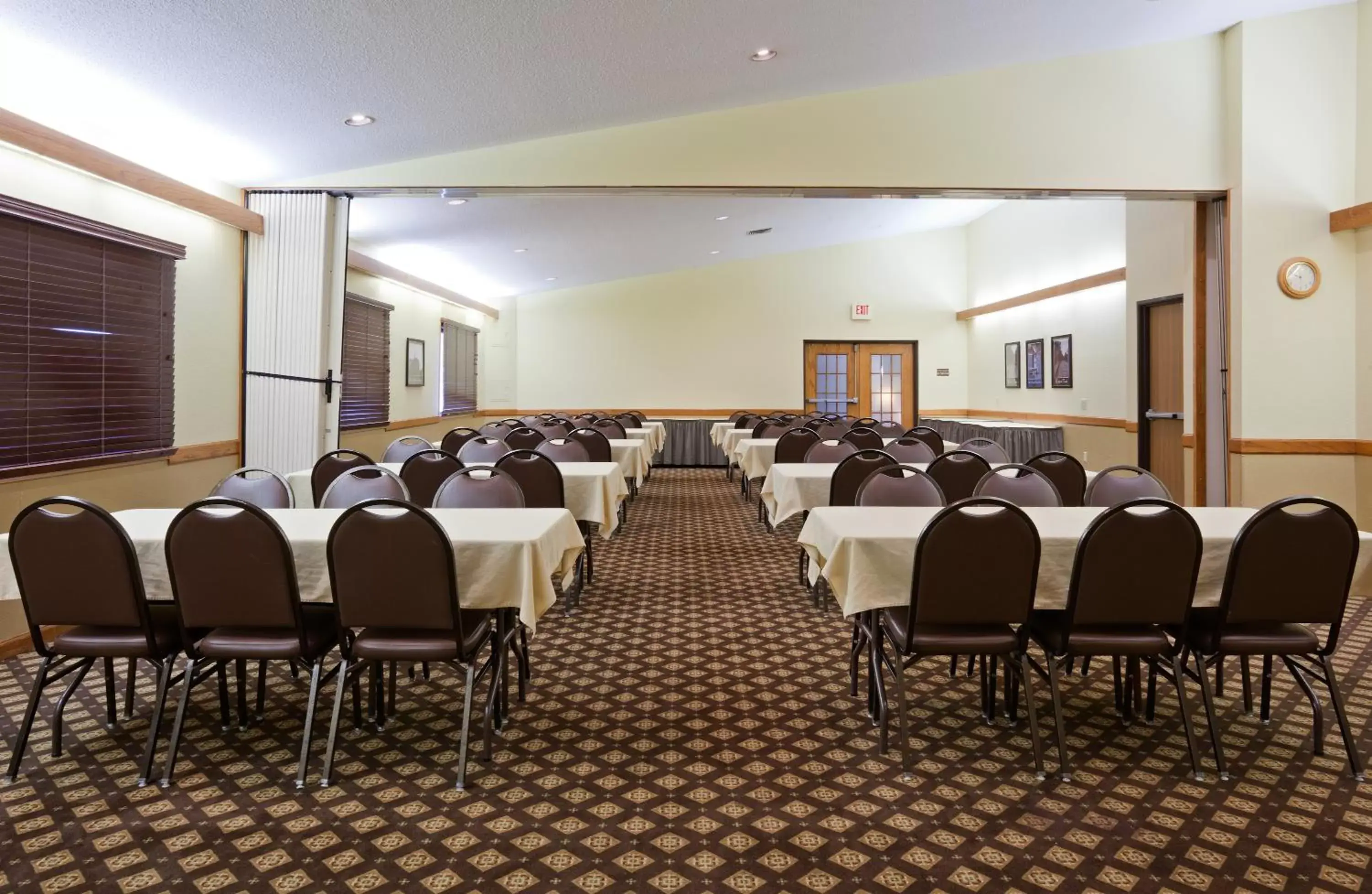 Banquet/Function facilities in AmericInn by Wyndham Fergus Falls Conference Center