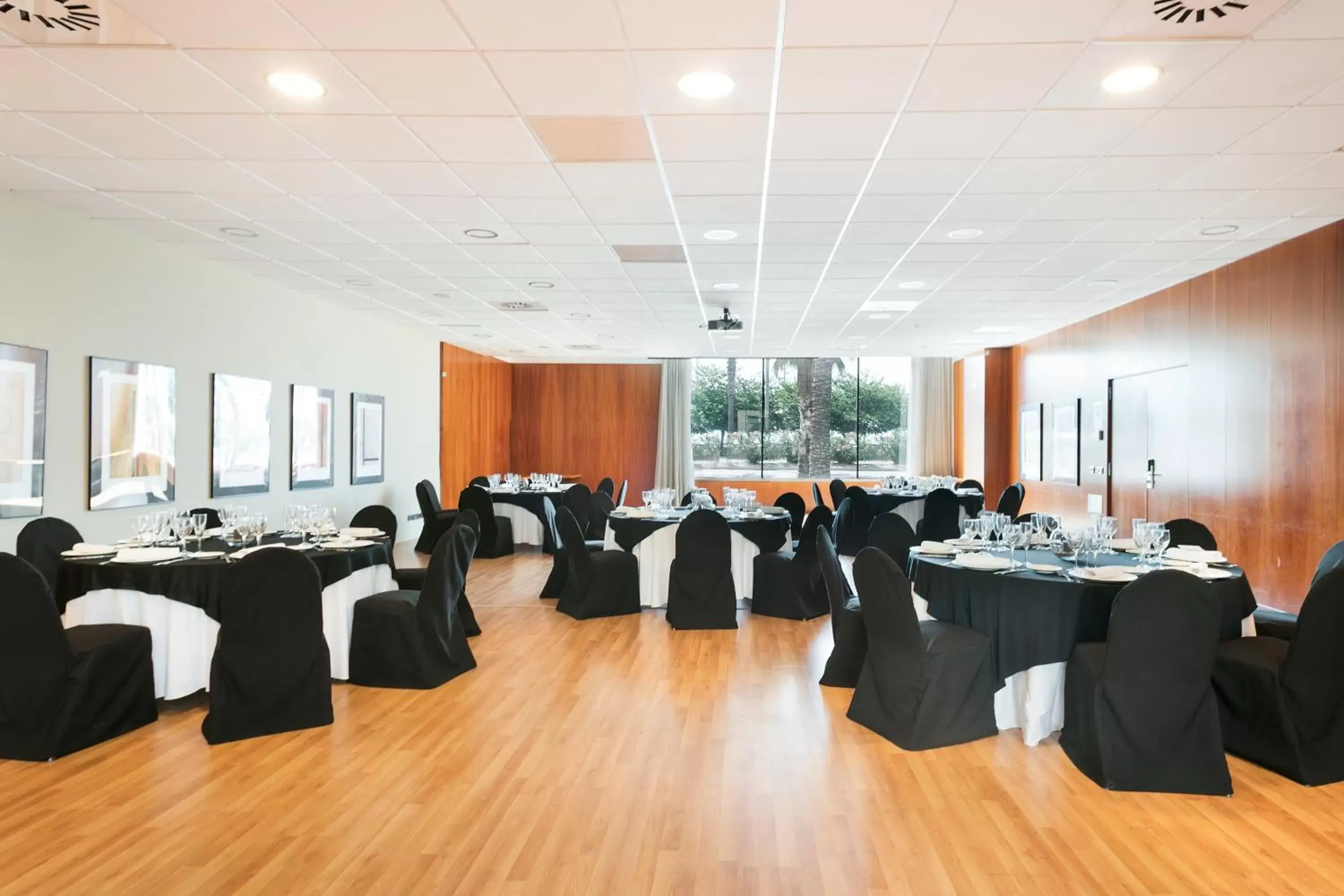 Banquet/Function facilities, Banquet Facilities in Hotel Best Front Maritim
