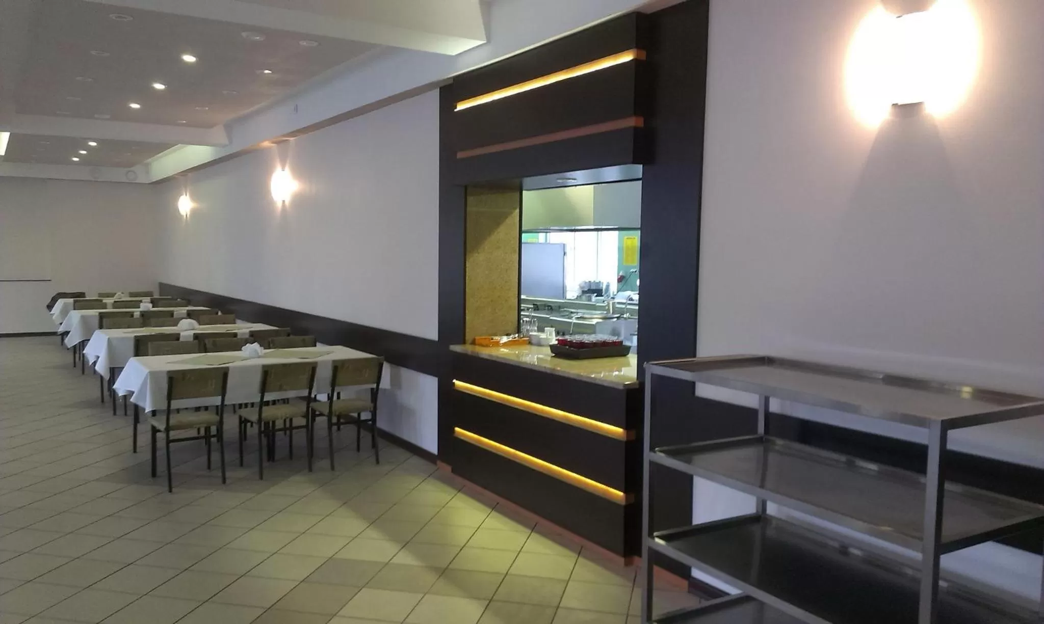 Restaurant/places to eat in HOTEL ODR