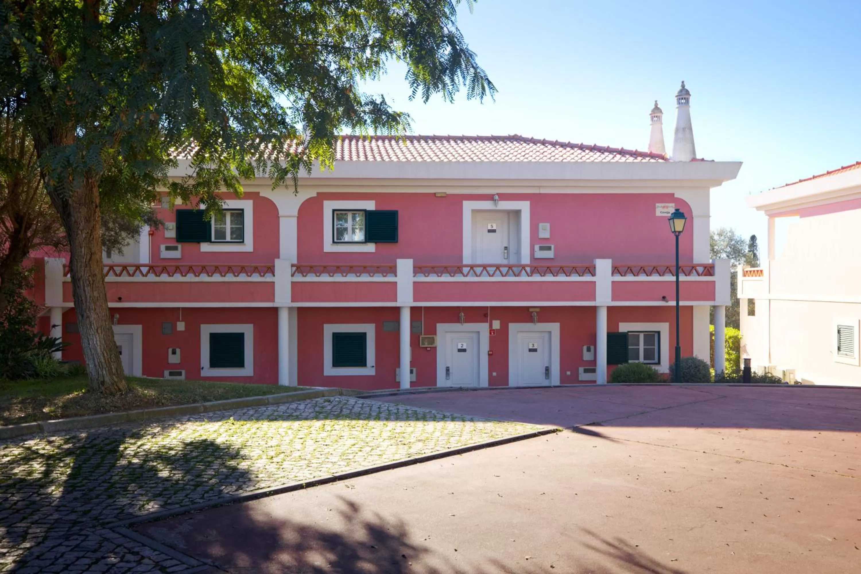 Property building in Cegonha Country Club