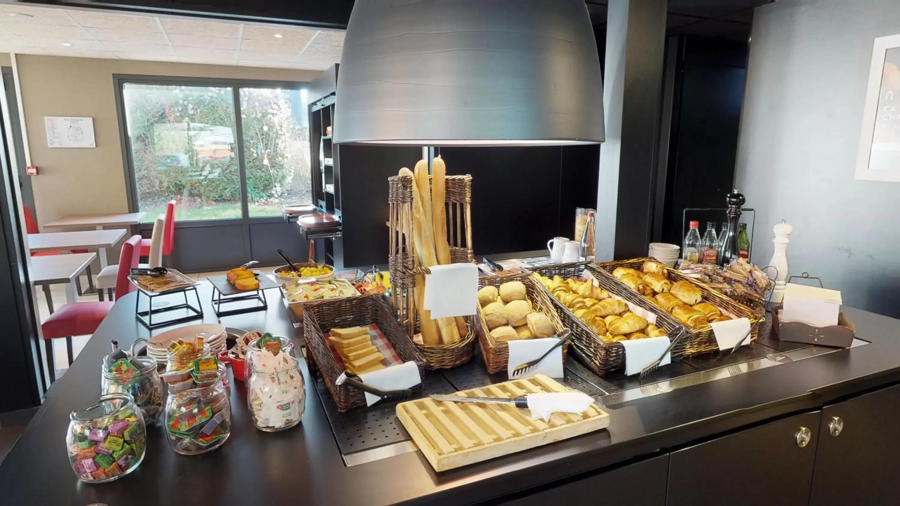 Buffet breakfast in Kyriad Meaux Sud Nanteuil Les Meaux