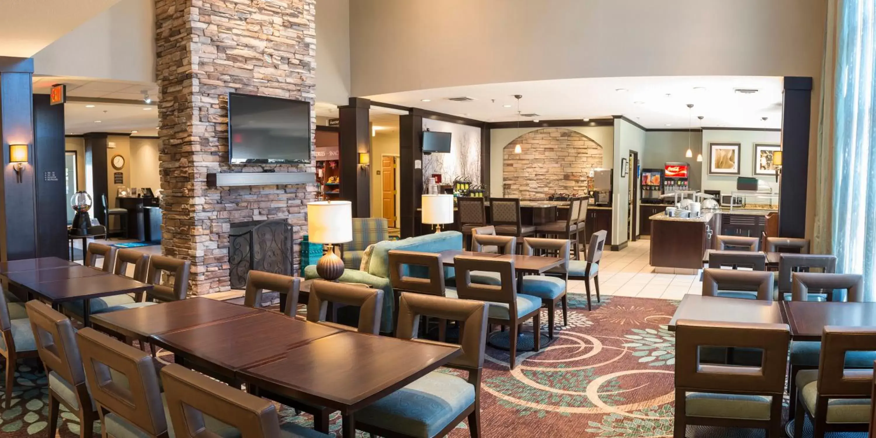 Restaurant/Places to Eat in Staybridge Suites Fargo, an IHG Hotel