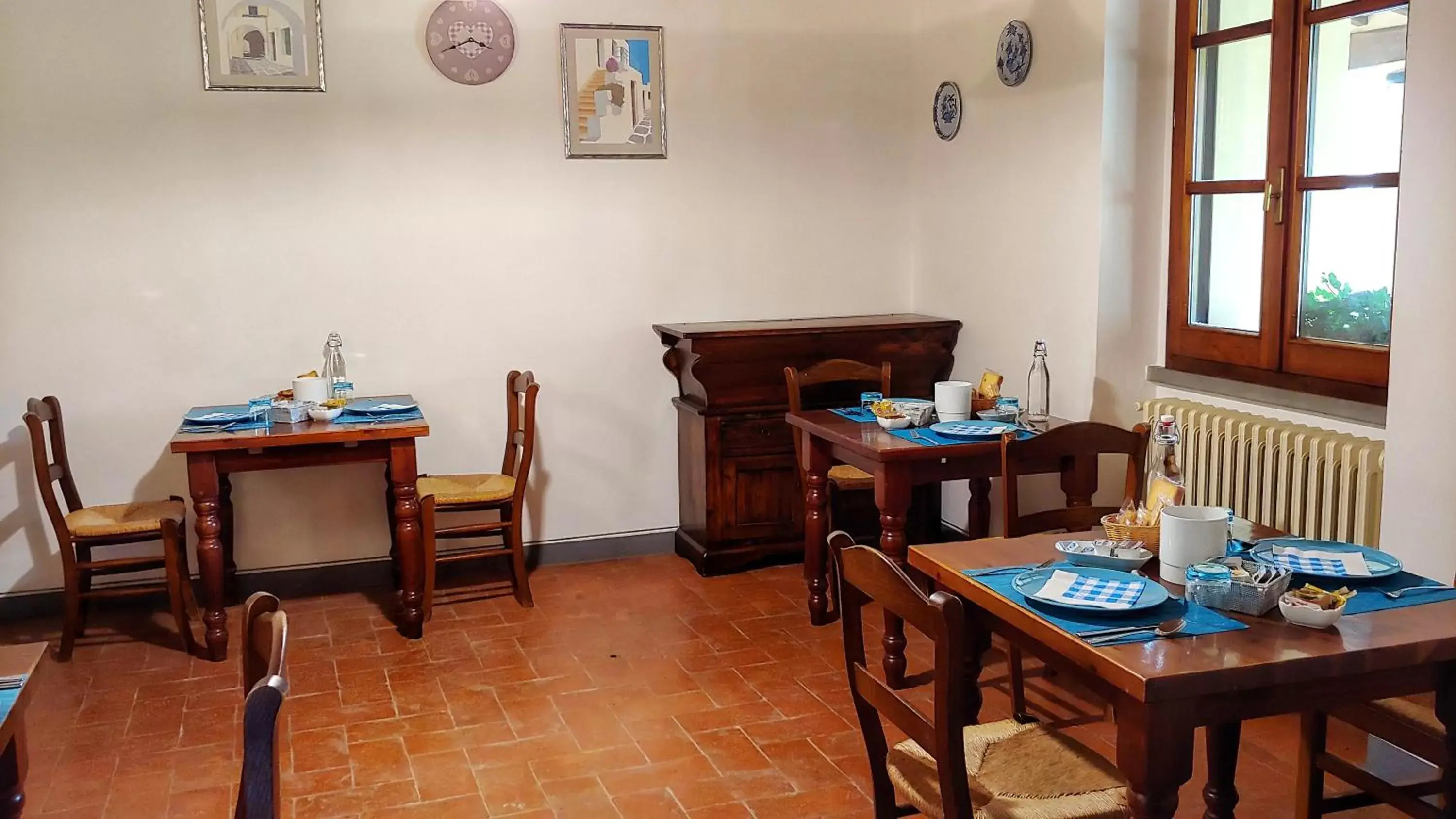 Continental breakfast, Restaurant/Places to Eat in Torrebianca Tuscany