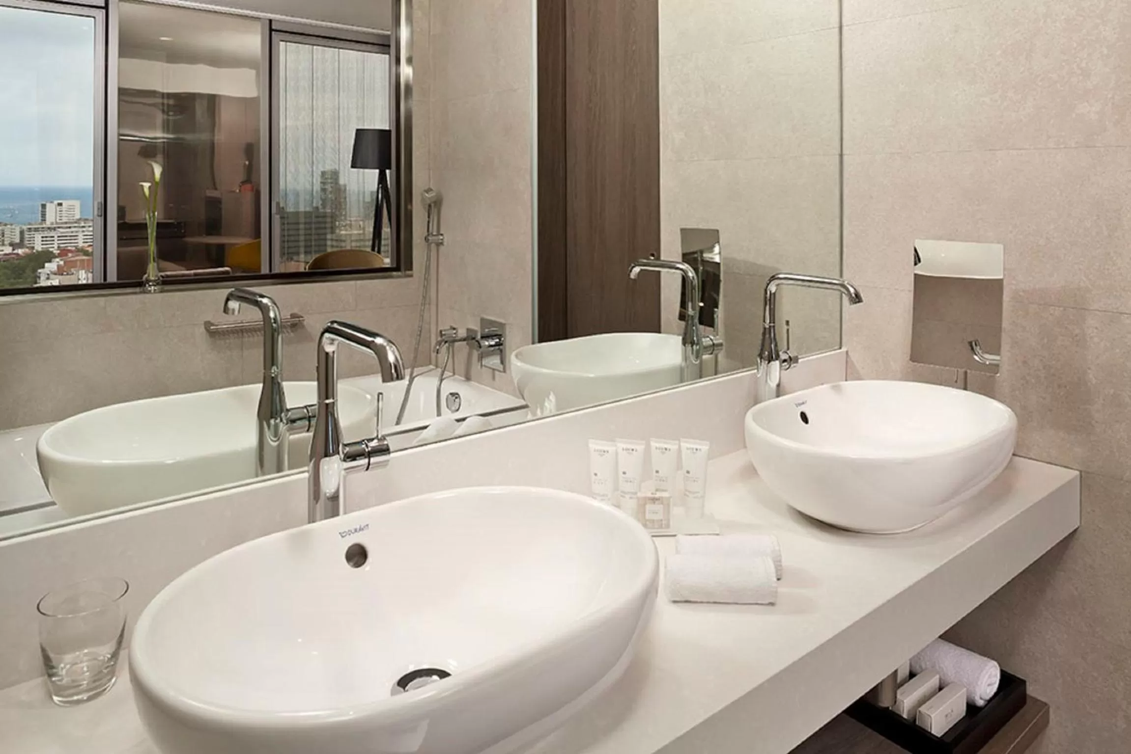 Bathroom in Melia Barcelona Sky 4* Sup