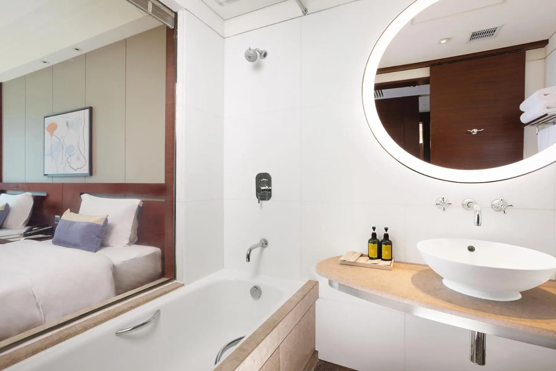 Bathroom, Bed in Nina Hotel Island South