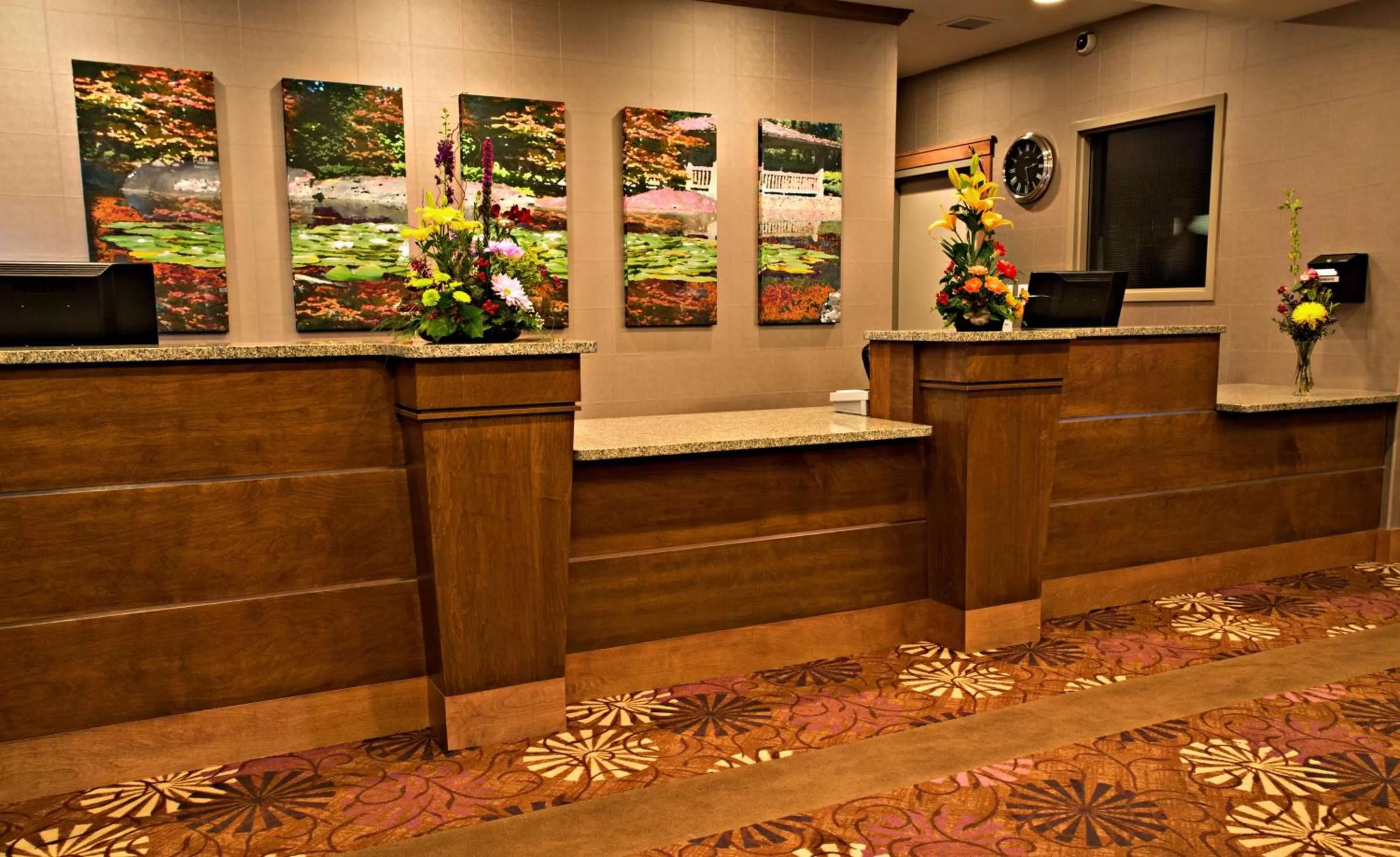 Lobby or reception in Camrose Resort Hotel