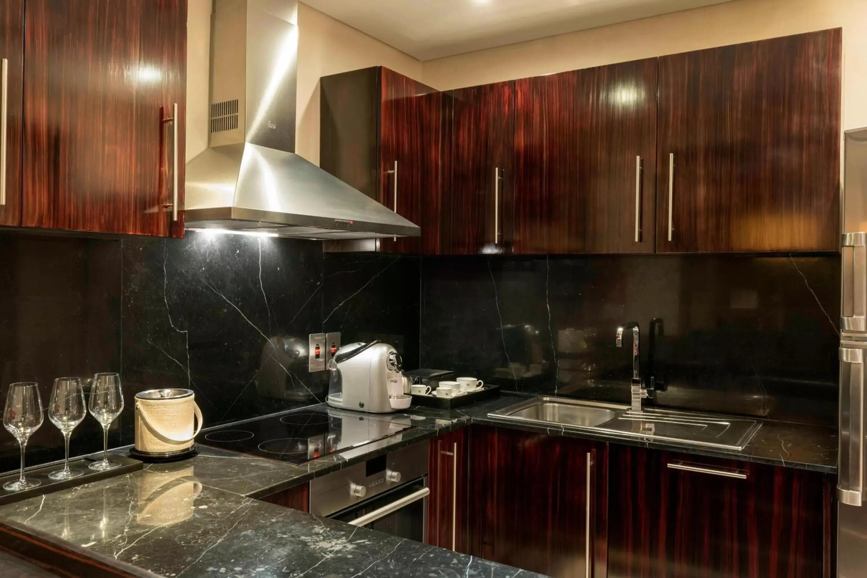 Kitchen or kitchenette, Kitchen/Kitchenette in Grosvenor House, a Luxury Collection Hotel, Dubai