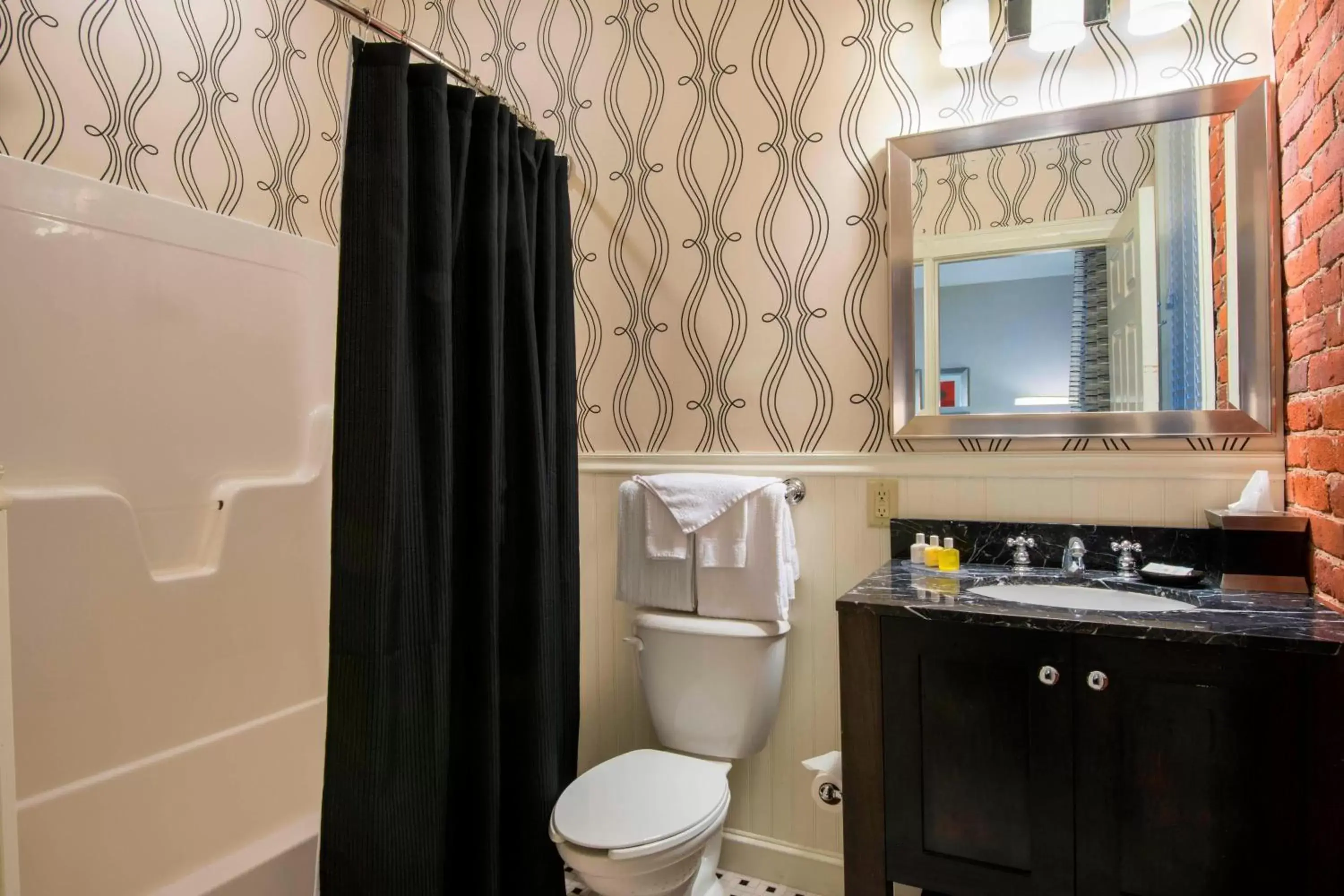Bathroom in Fairfield Inn & Suites by Marriott Keene Downtown
