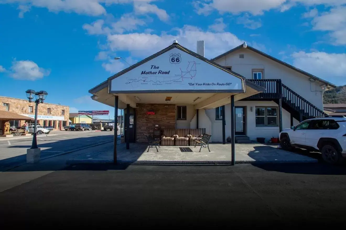 Property Building in Star Route 66 Grand Canyon