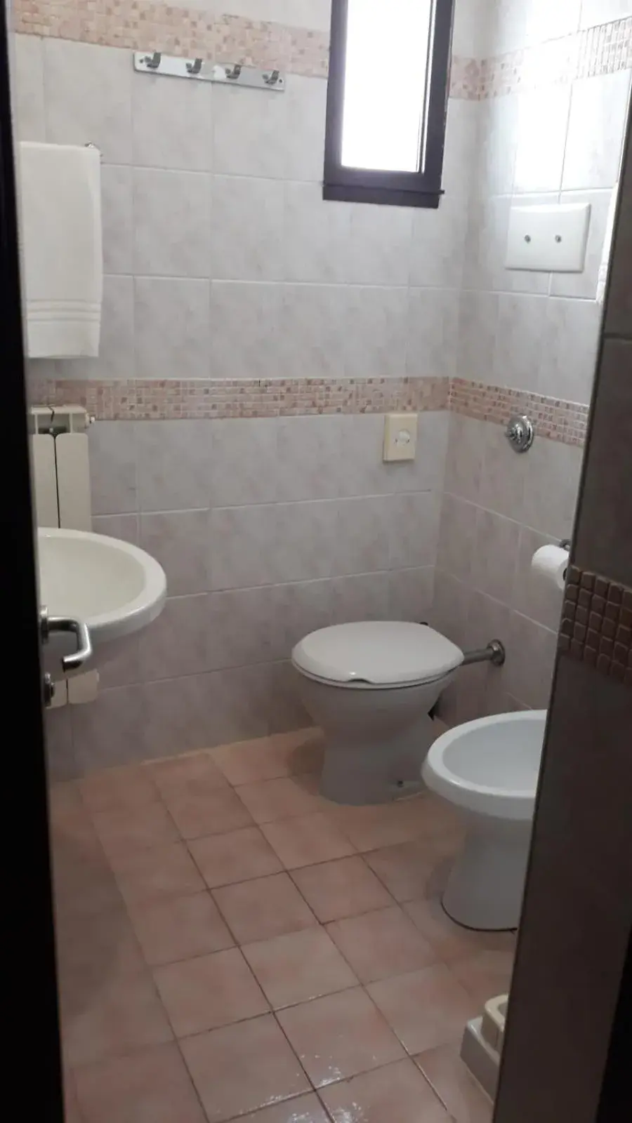 Shower, Bathroom in Hotel San Giuliano