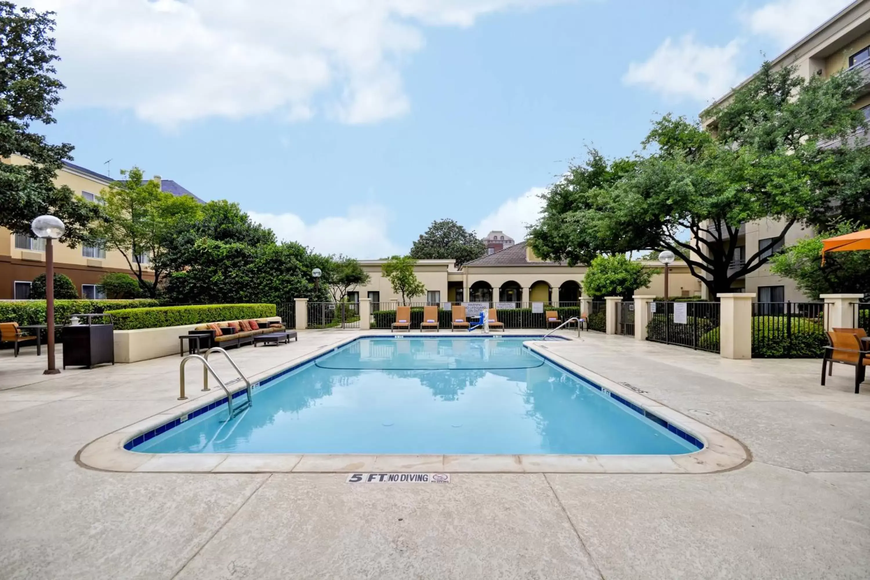 Swimming Pool in Fairfield Inn & Suites Dallas Medical/Market Center