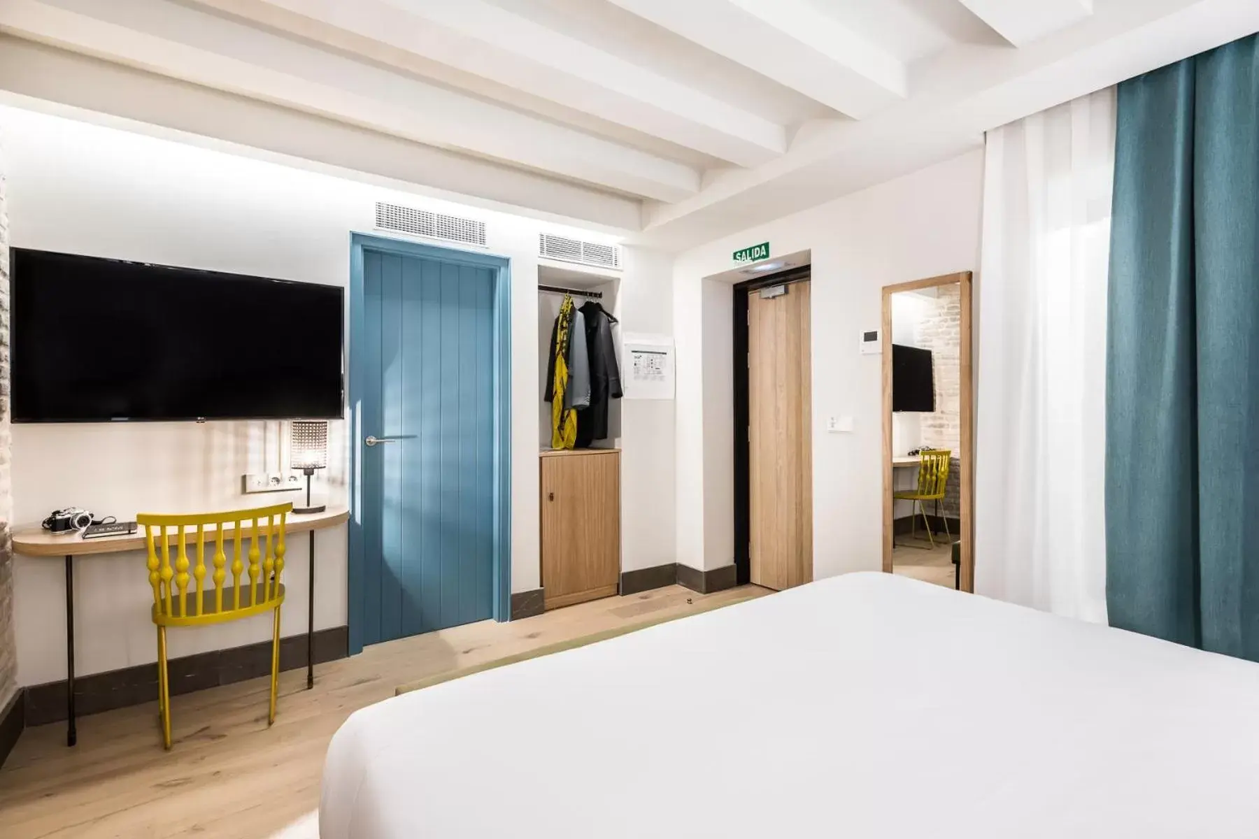 TV and multimedia, Bed in Hotel Casa de Indias By Intur