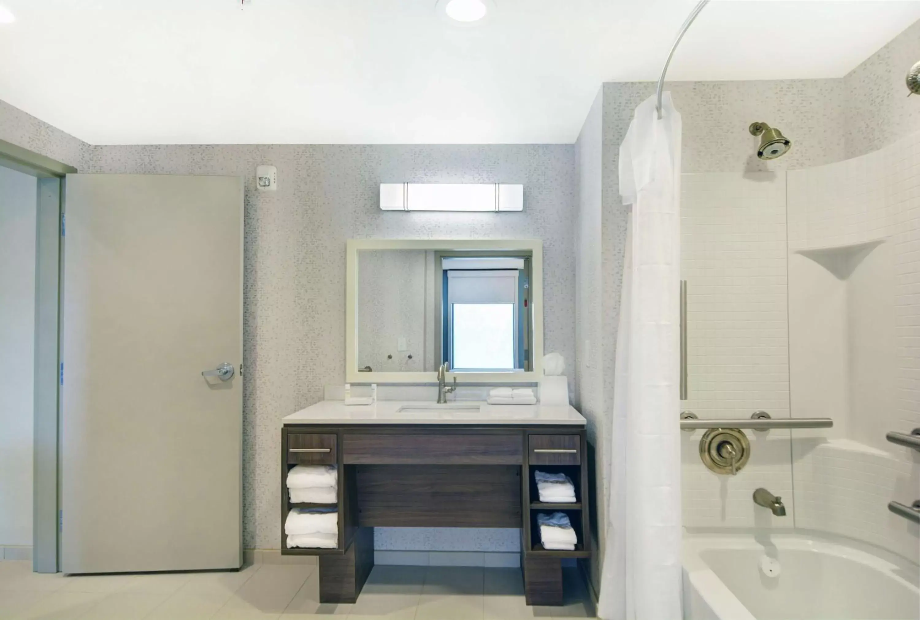 Bathroom in Home2 Suites By Hilton Raleigh Durham Airport RTP