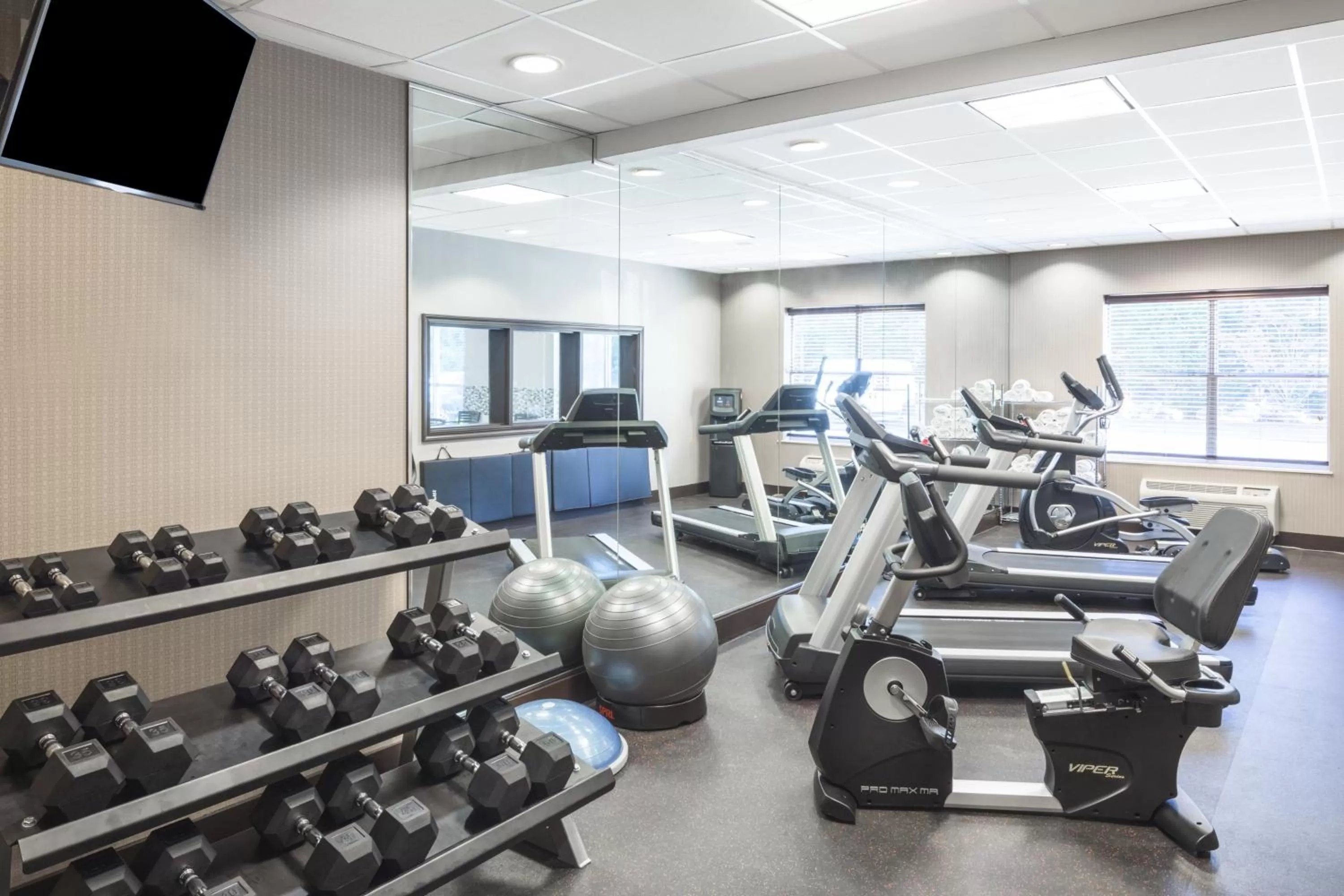 Fitness centre/facilities in Holiday Inn Express & Suites Atlanta NE- Duluth by IHG