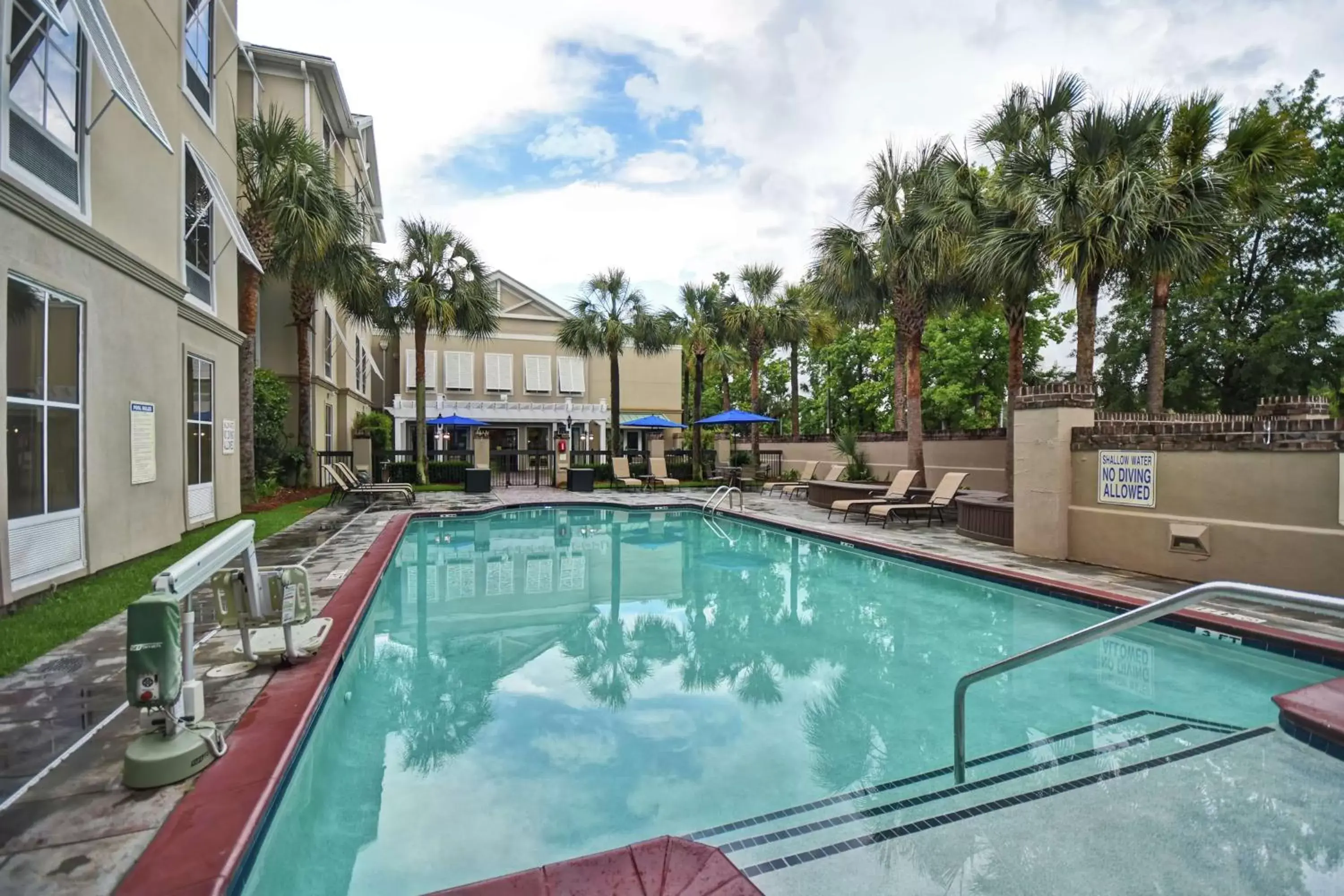 Pool view, Swimming Pool in Hampton Inn & Suites Charleston-West Ashley