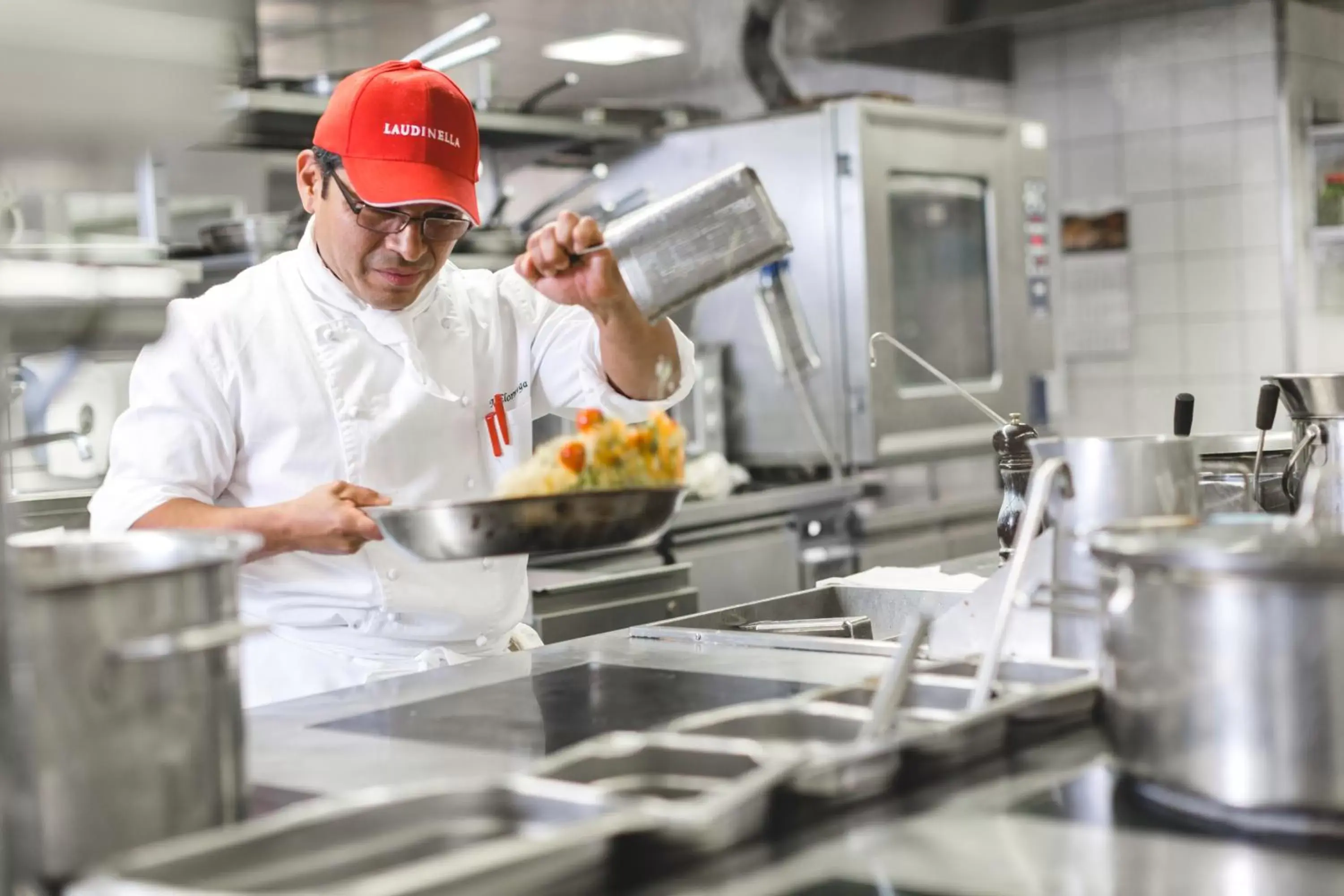 Staff, Kitchen/Kitchenette in Hotel Laudinella