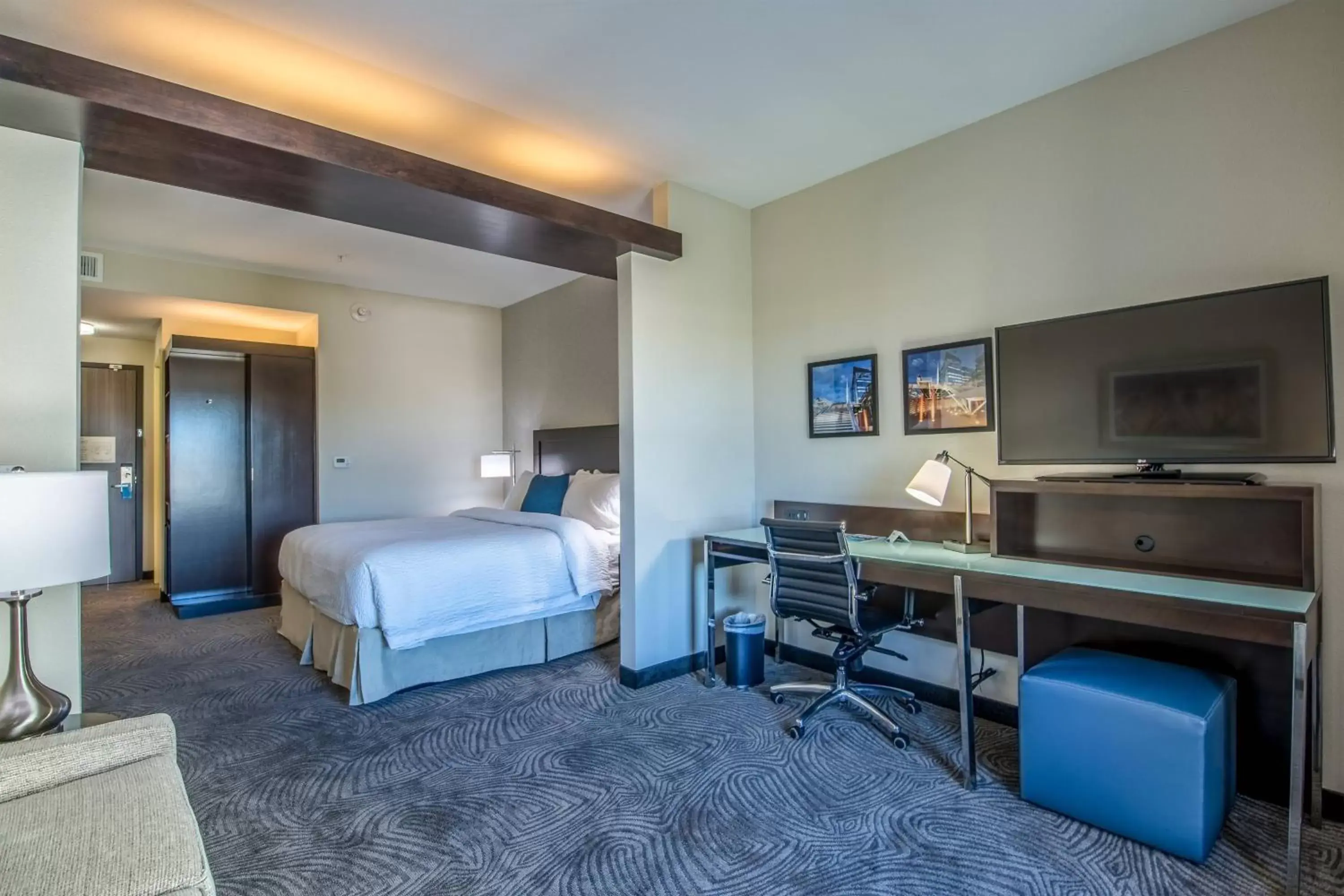 Photo of the whole room, TV/Entertainment Center in Fairfield by Marriott Denver Downtown