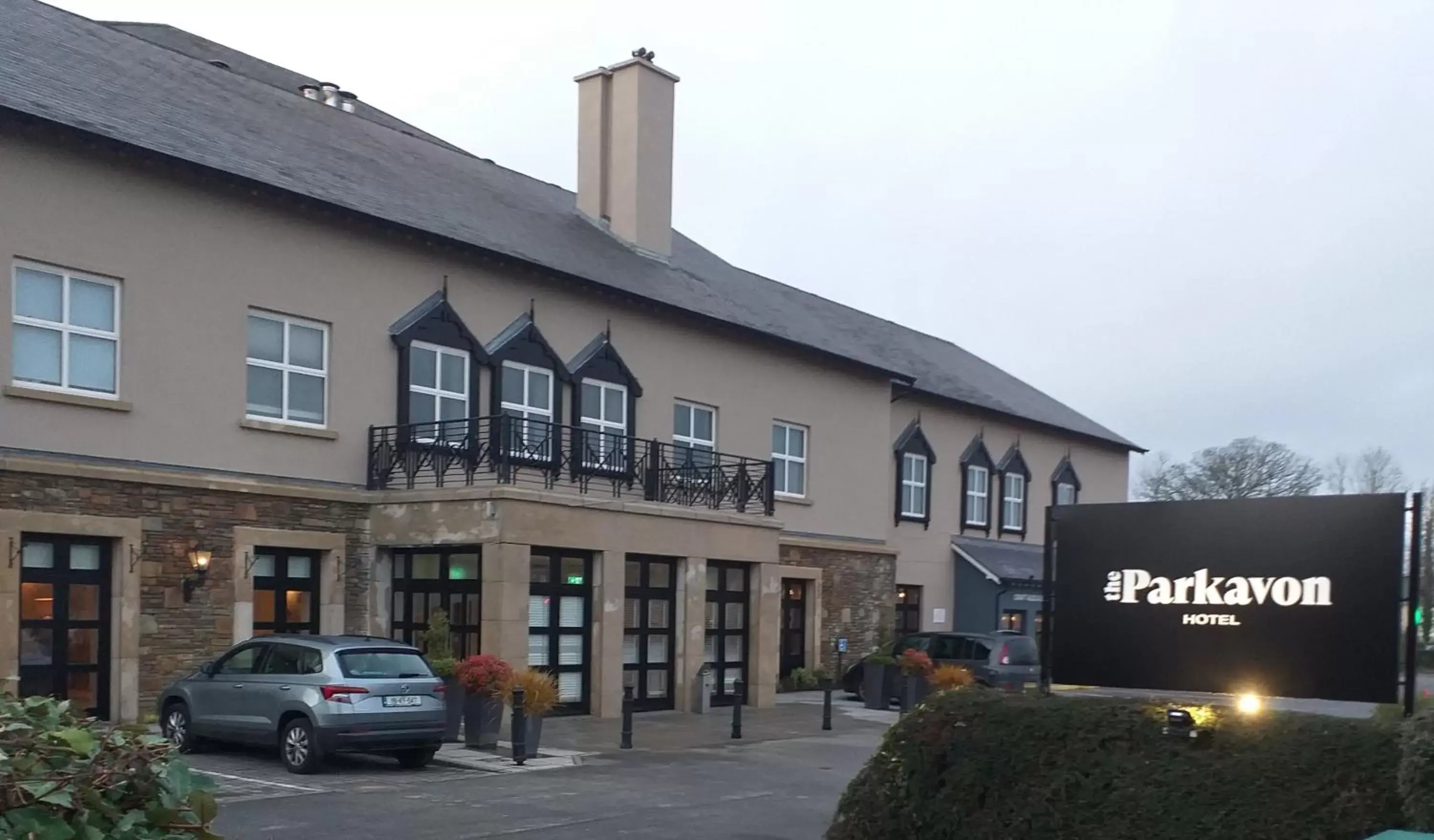 Property Building in The Parkavon Hotel