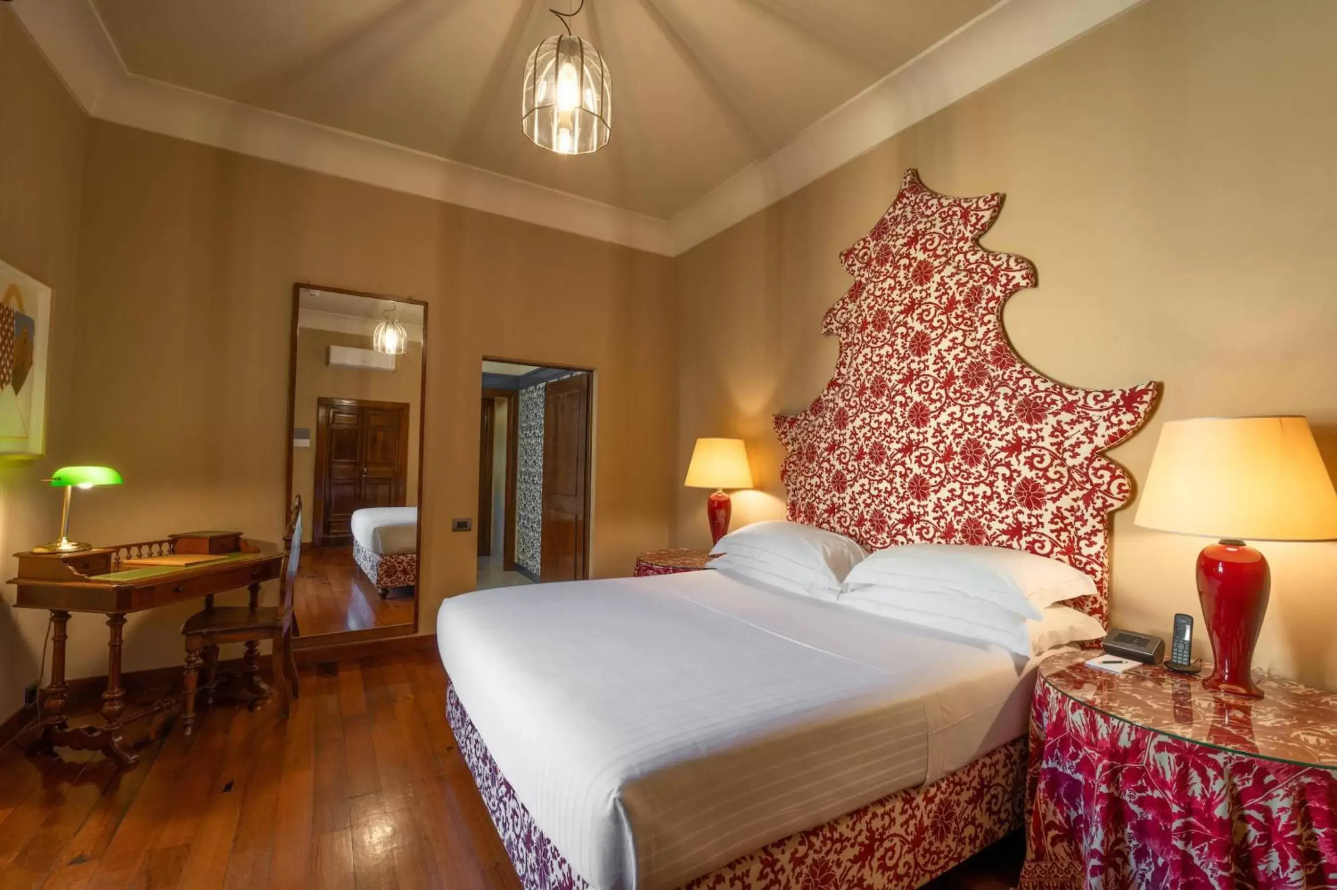 Bedroom, Bed in Hotel Certosa Di Maggiano
