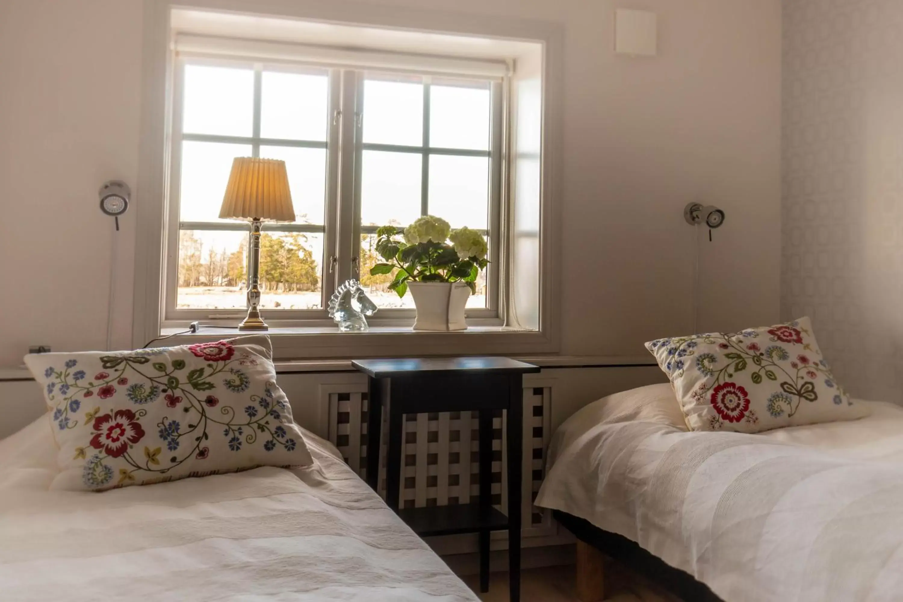Double Room with Private Bathroom in Rekasta Bed & Breakfast Double Room with Private Bathroom in Rekasta Bed & Breakfast