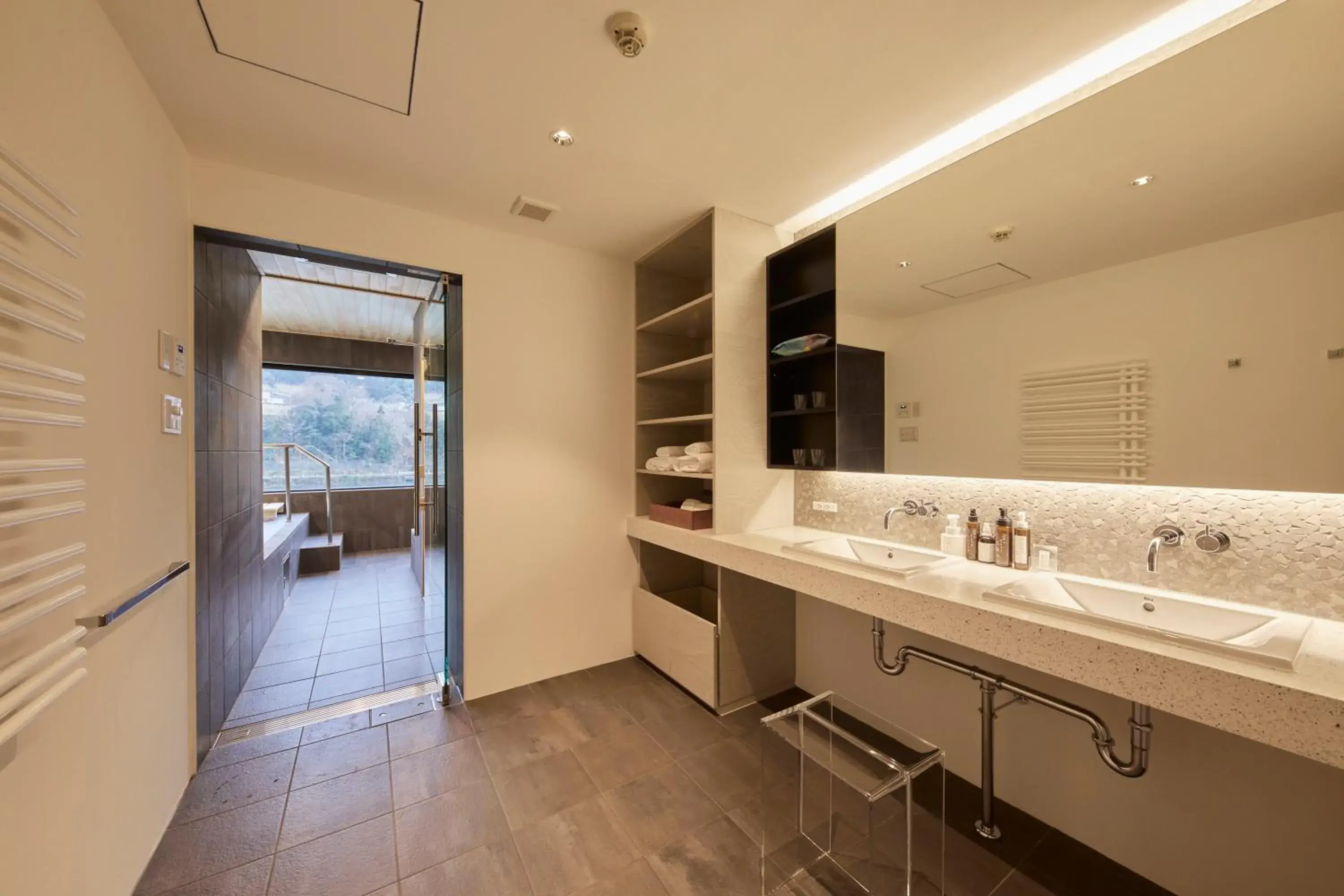 Bathroom in River Retreat Garaku