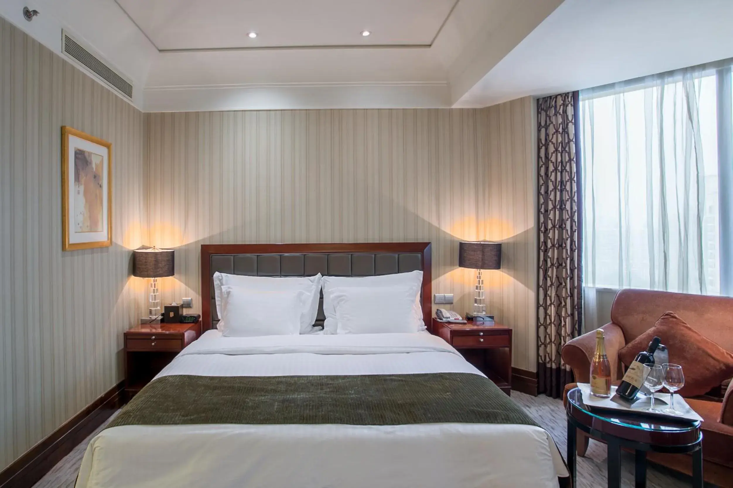 bunk bed, Bed in Wuhan Jin Jiang International Hotel