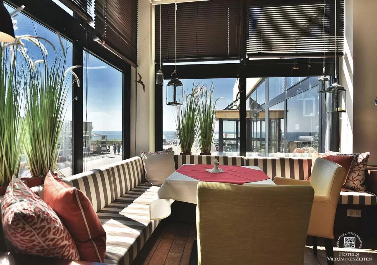 Communal lounge/ TV room in Strandhotel VierJahresZeiten