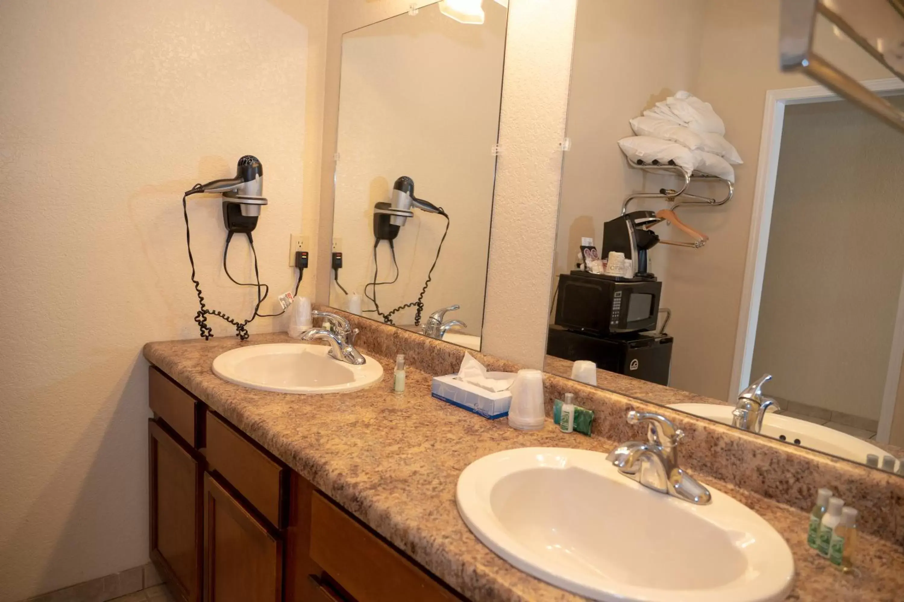 Bathroom in Tremont Lodge & Resort