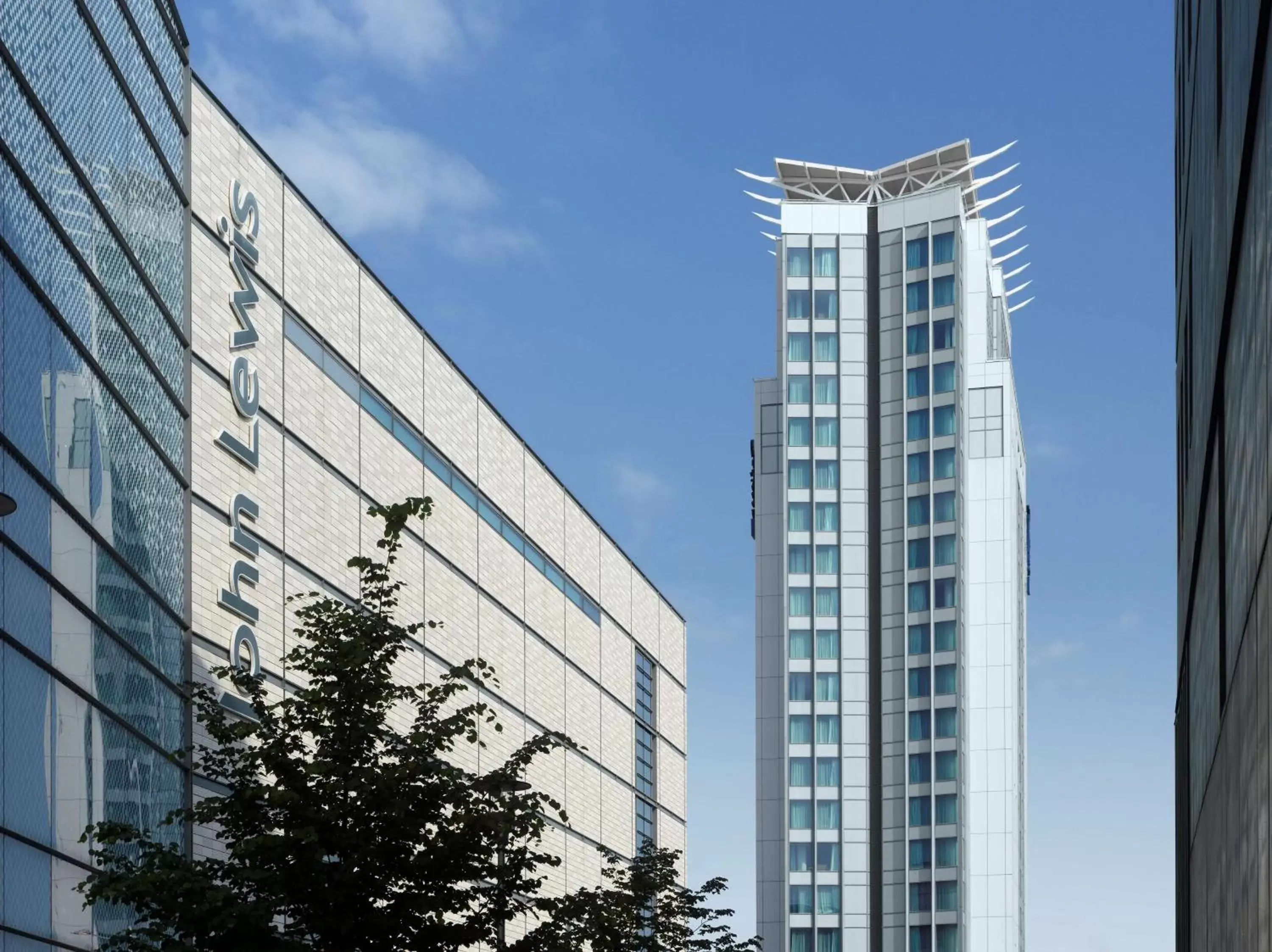 Property Building in Radisson Blu Hotel, Cardiff