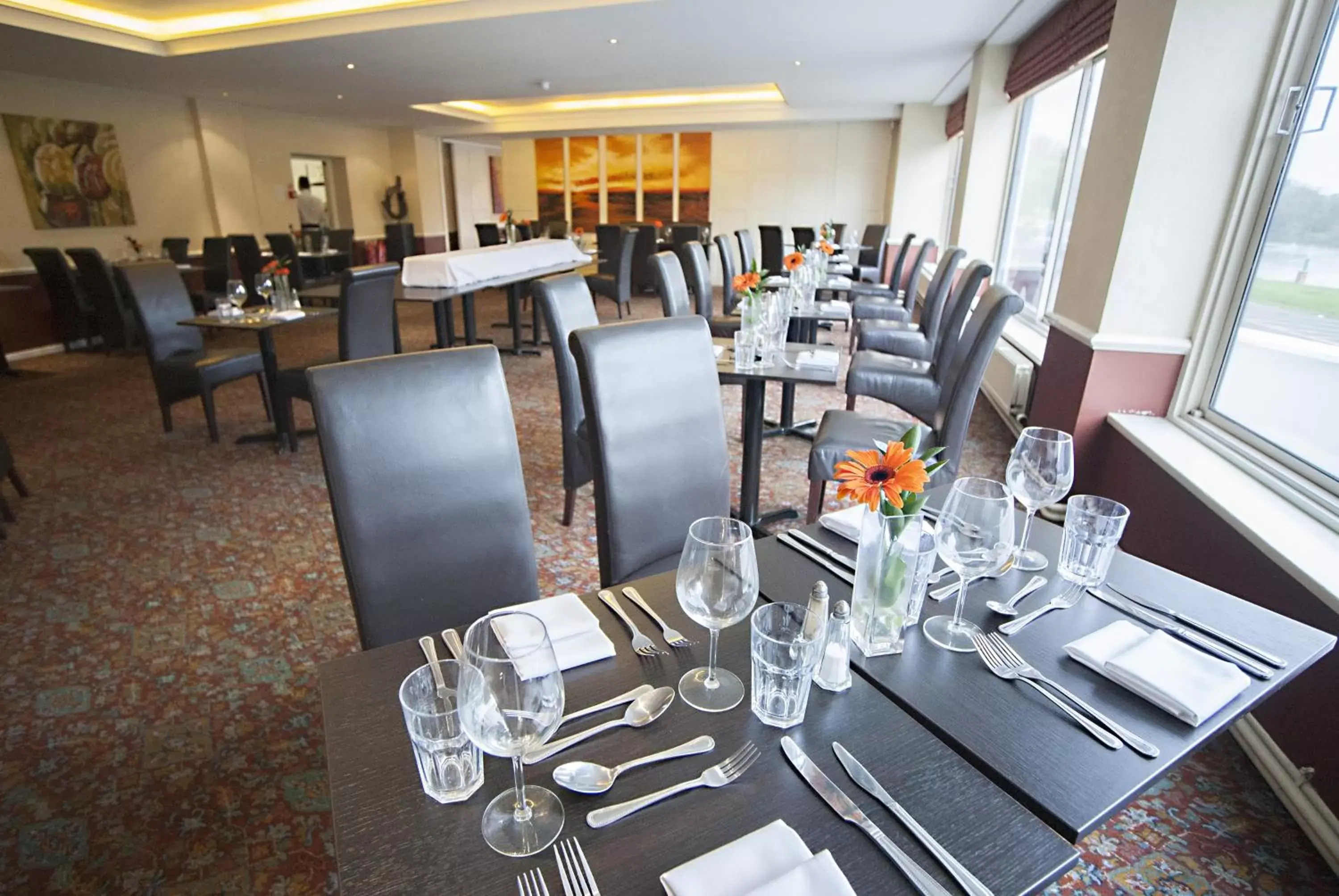 Restaurant/Places to Eat in Shillingford Bridge Hotel