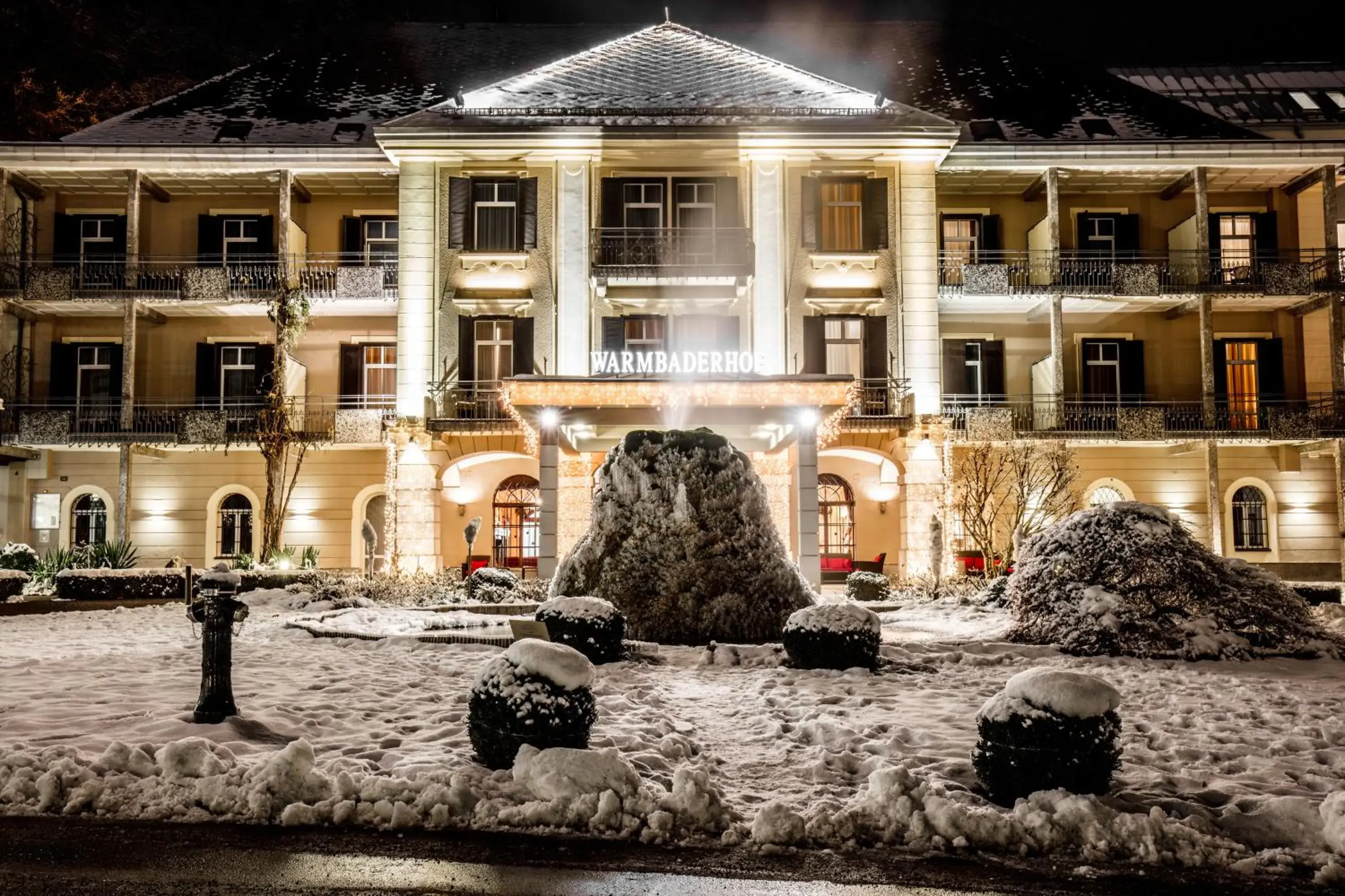 Facade/entrance, Property Building in Hotel Warmbaderhof