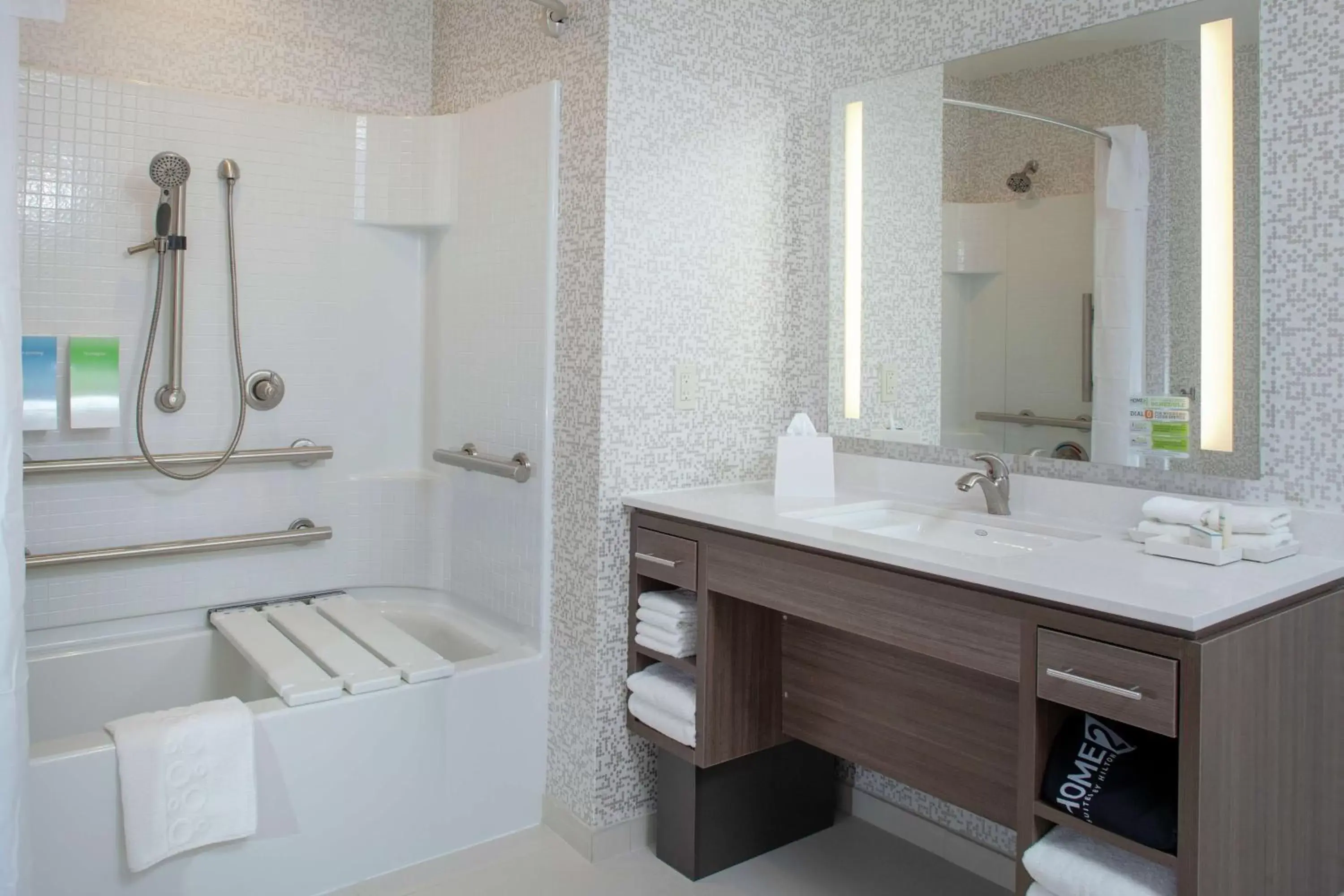 Bathroom in Home2 Suites By Hilton Denver South Centennial Airport