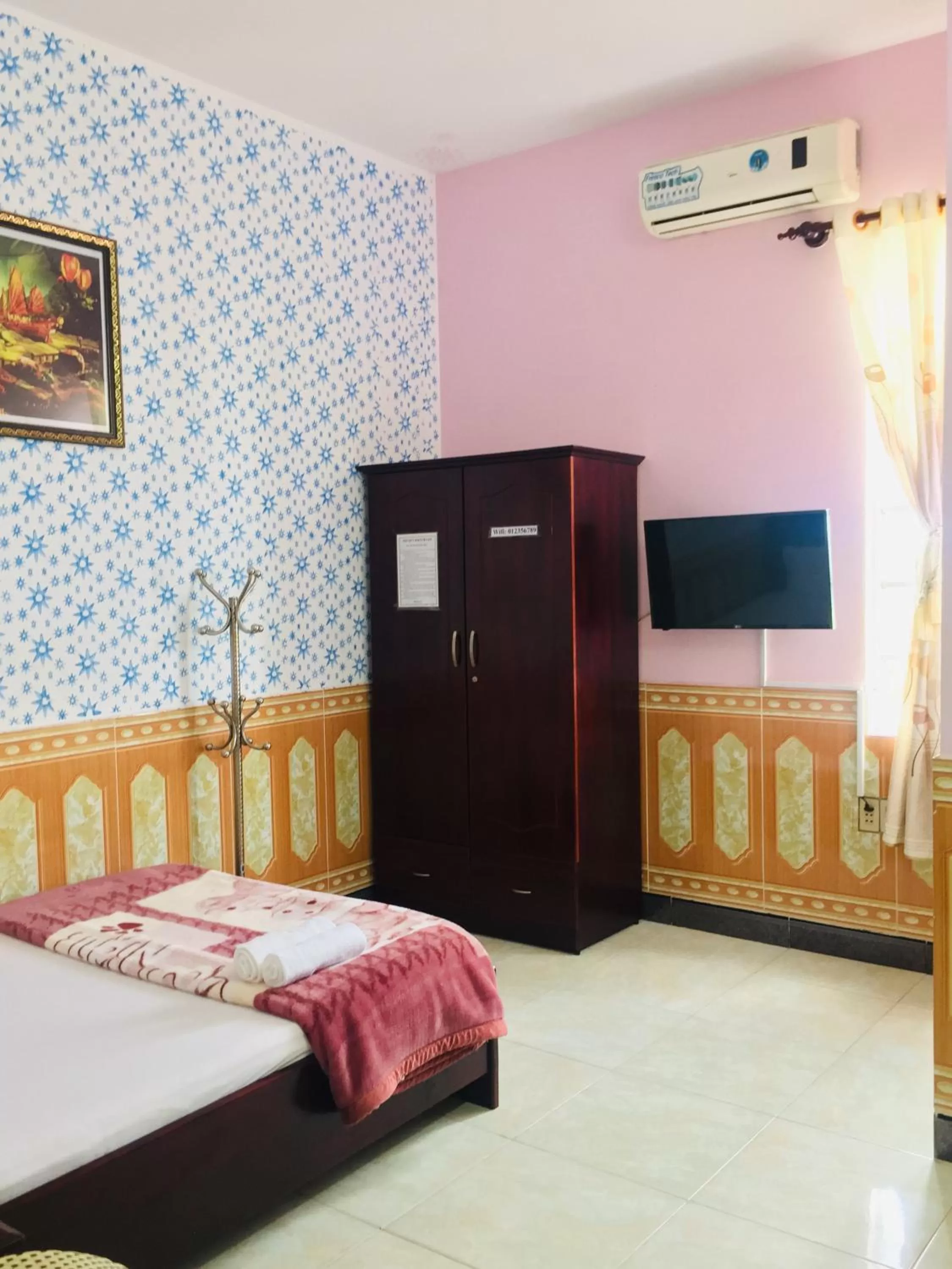 Bed in Tien Dat Motel