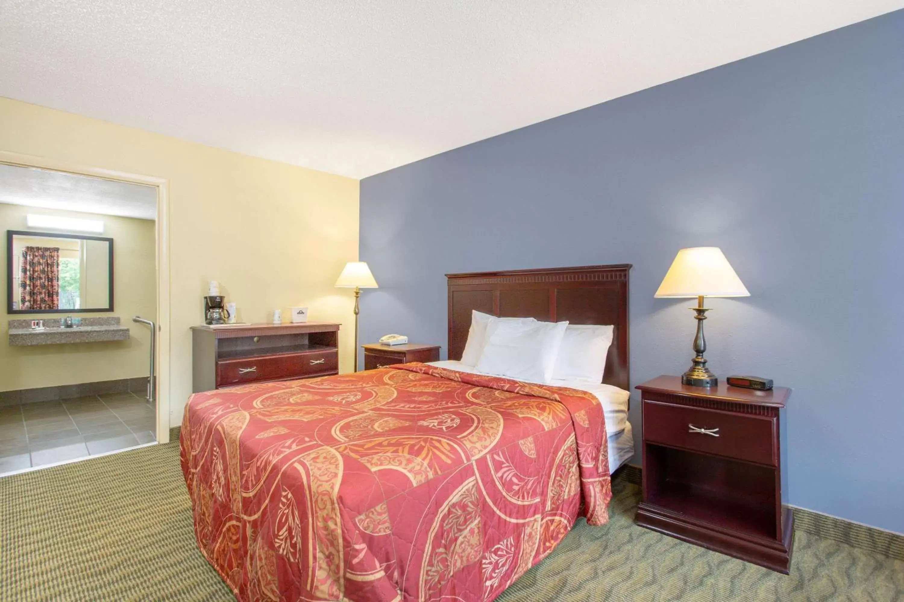 Photo of the whole room in Days Inn by Wyndham Lexington