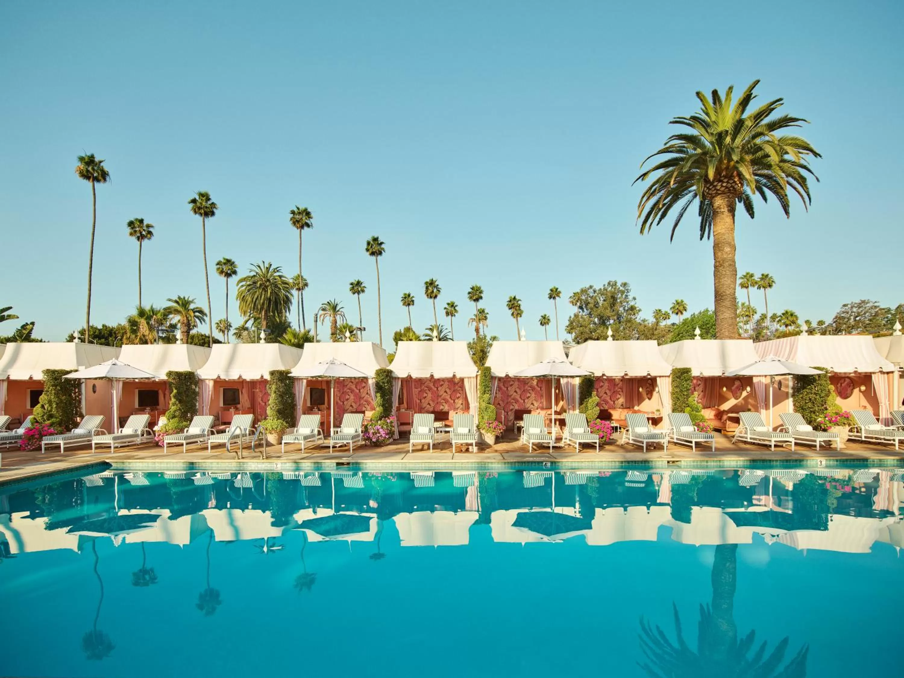 Swimming pool in The Beverly Hills Hotel - Dorchester Collection