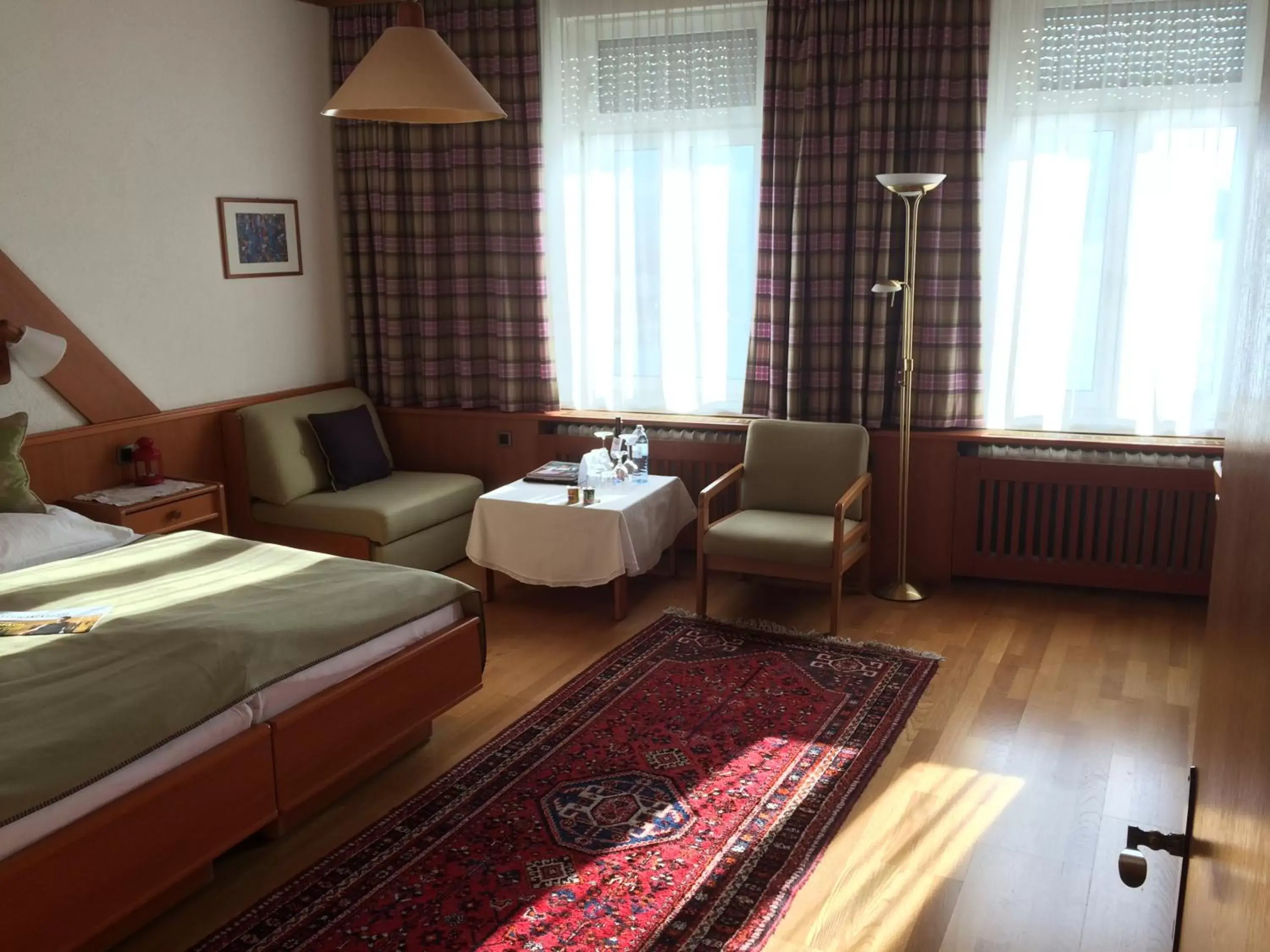 Photo of the whole room, Room Photo in Seehotel Schwan